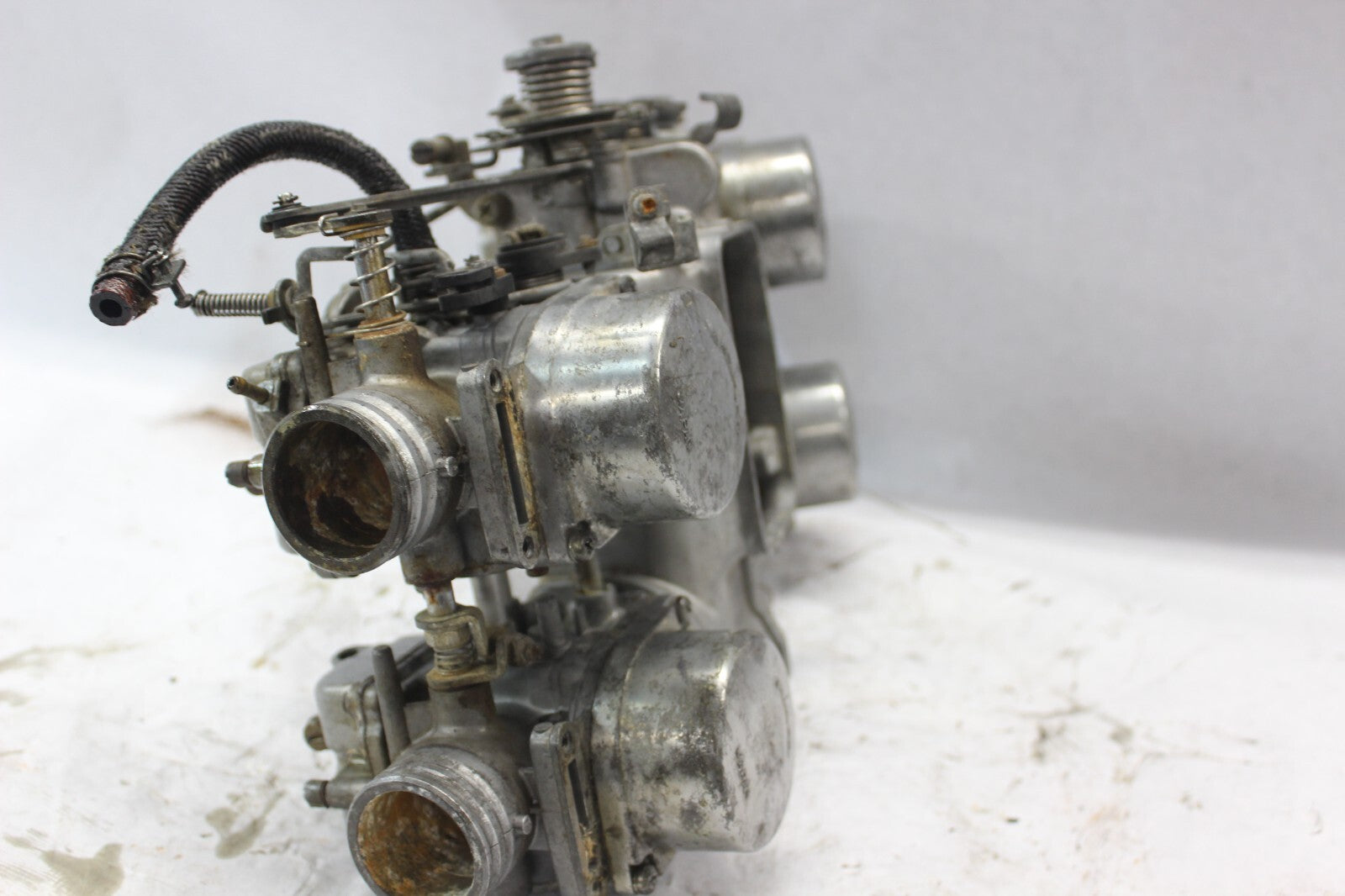 CARBURETOR ASSY SEE PICS 16100-MB9-014 1982 HONDA GOLDWING GL1100A