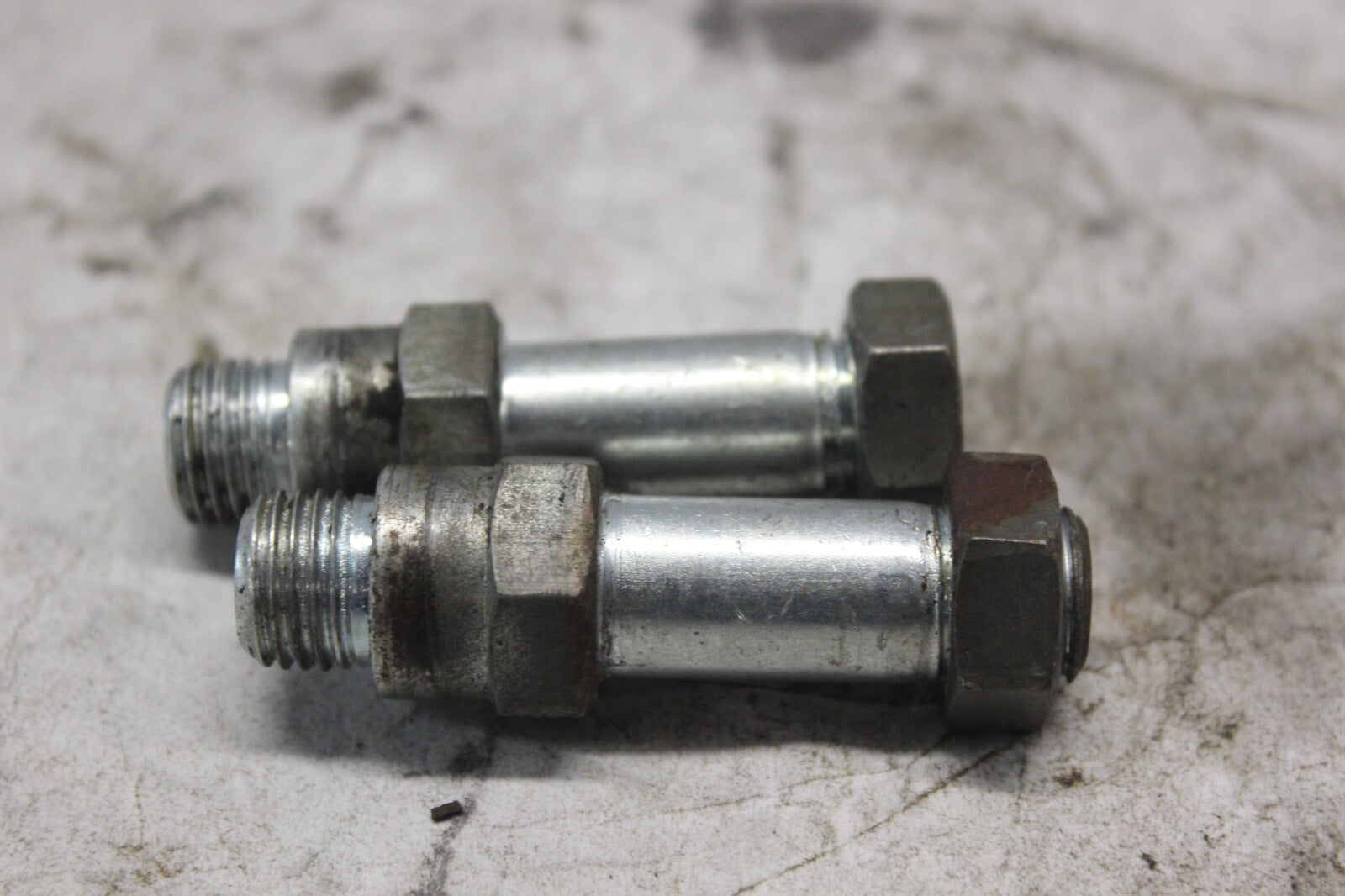 REAR FENDER BOLT (2) 80105-MA1-000 1982 HONDA GL500I SILVERWING