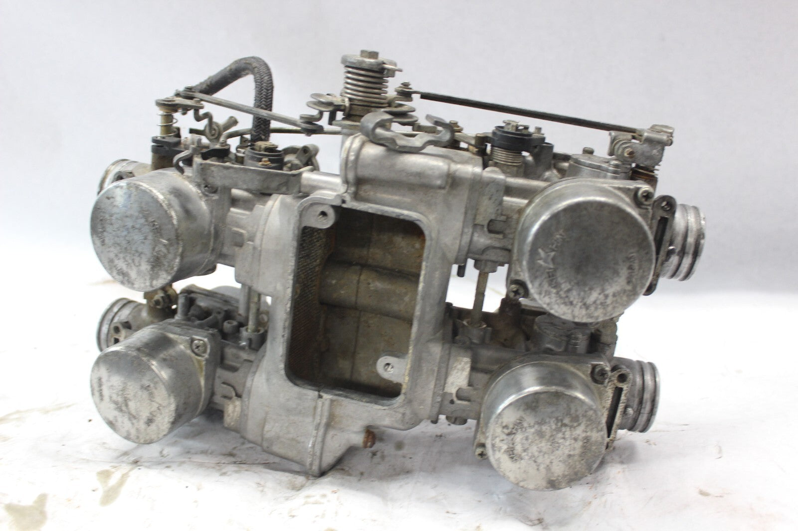 CARBURETOR ASSY SEE PICS 16100-MB9-014 1982 HONDA GOLDWING GL1100A