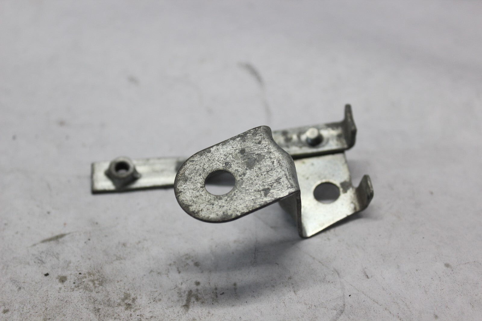 LEFT SIDE COVER STAY 50202-MAE-000 1998 HONDA CBR900RR