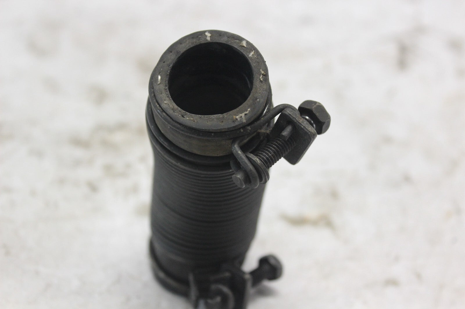 LOWER WATER HOSE 19502-431-000 1982 HONDA GOLDWING GL1100A