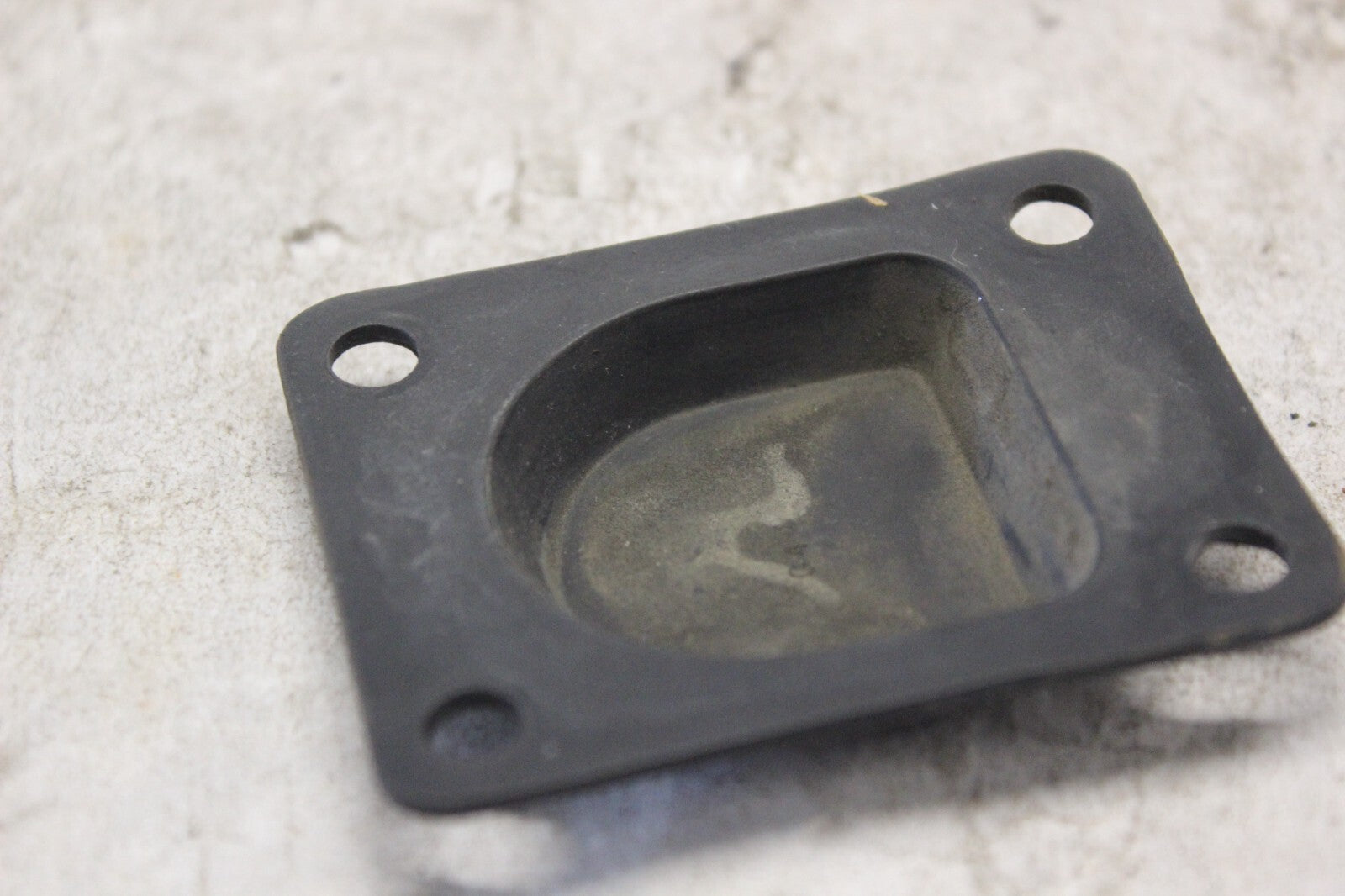SADDLEBAG LOCK RUBBER 81217-463-770 1982 HONDA GOLDWING GL1100A