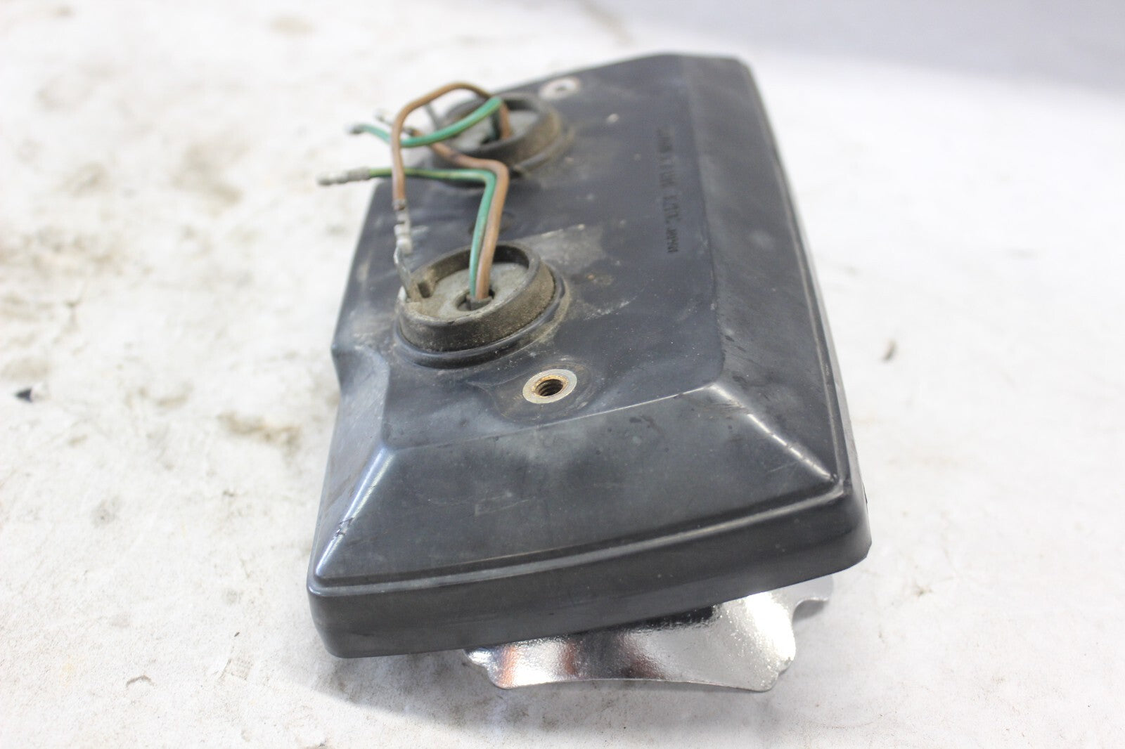 TAIL LIGHT BASE B 33703-463-670 1982 HONDA GOLDWING GL1100A
