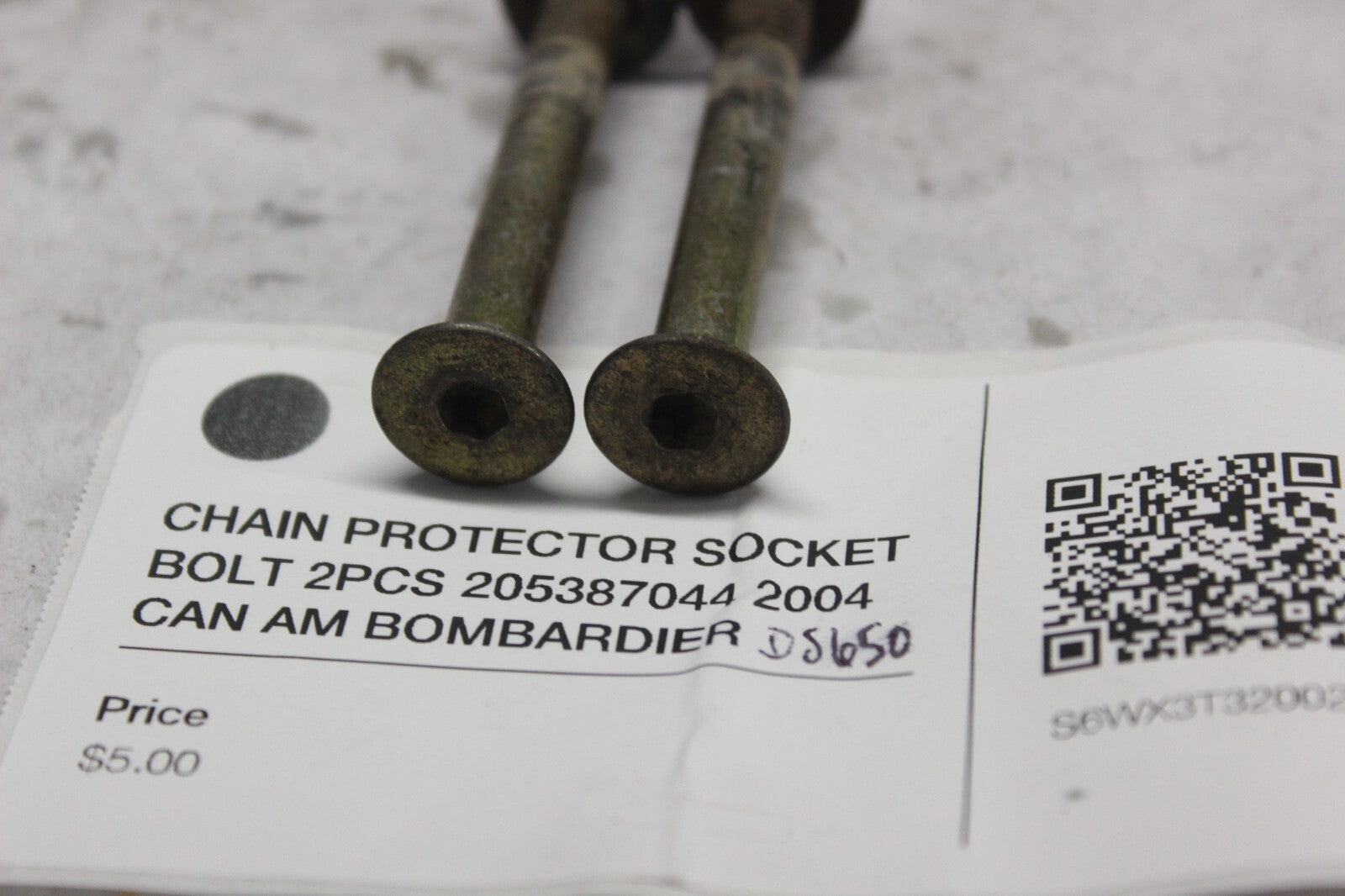 CHAIN PROTECTOR SOCKET BOLT 2PCS 205387044 2004 CAN AM BOMBARDIER DS650