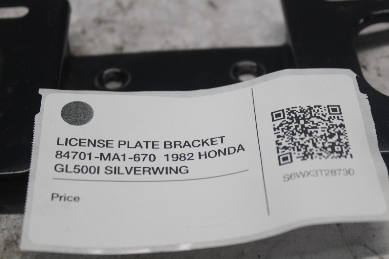 LICENSE PLATE BRACKET 84701-MA1-670  1982 HONDA GL500I SILVERWING