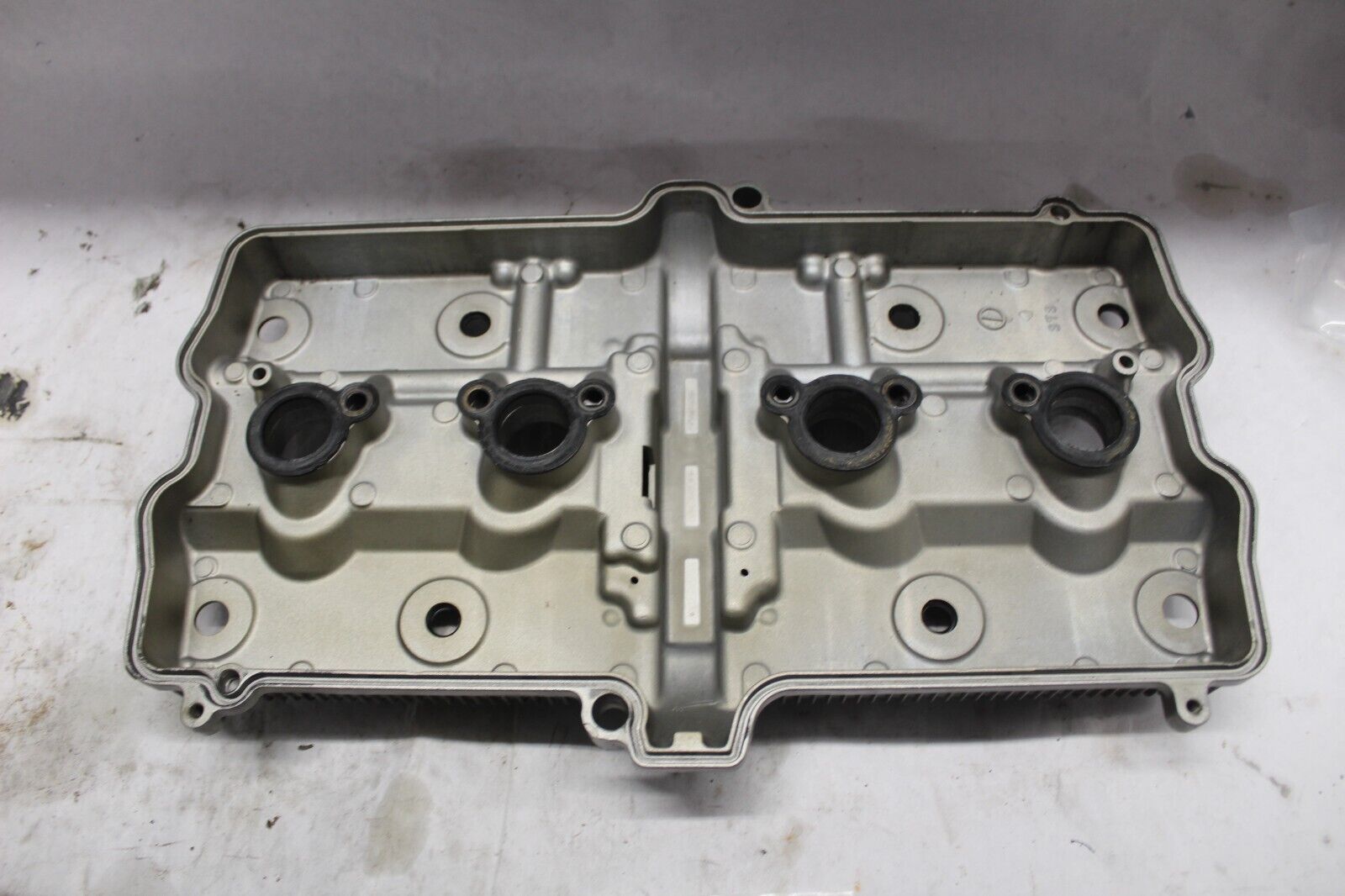 Cylinder Head Cover 11171-26E01 2002 KATANA GSX750F