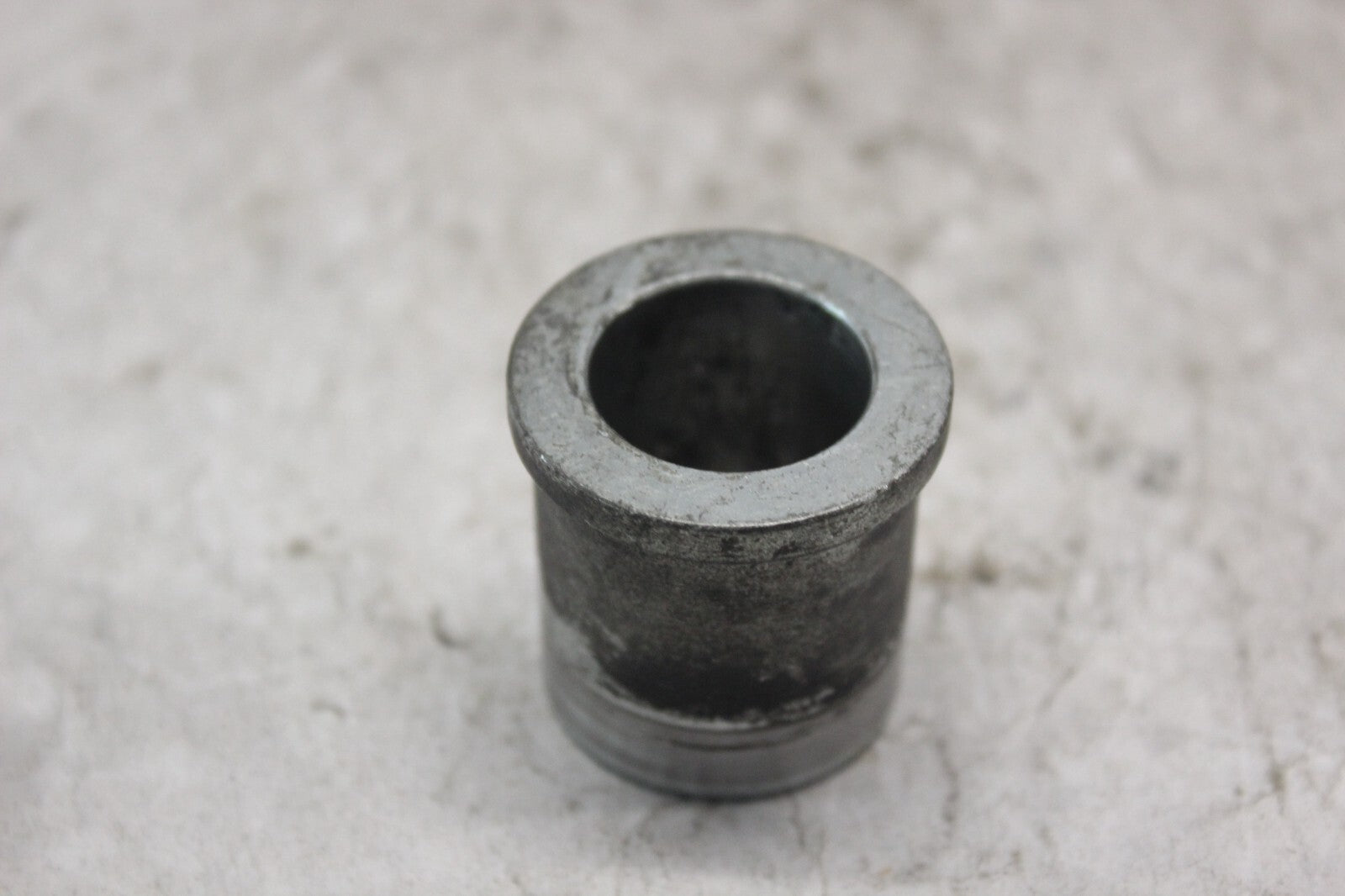 FRONT RIGHT AXLE COLLAR 44311-MAZ-000 1998 HONDA CBR900RR