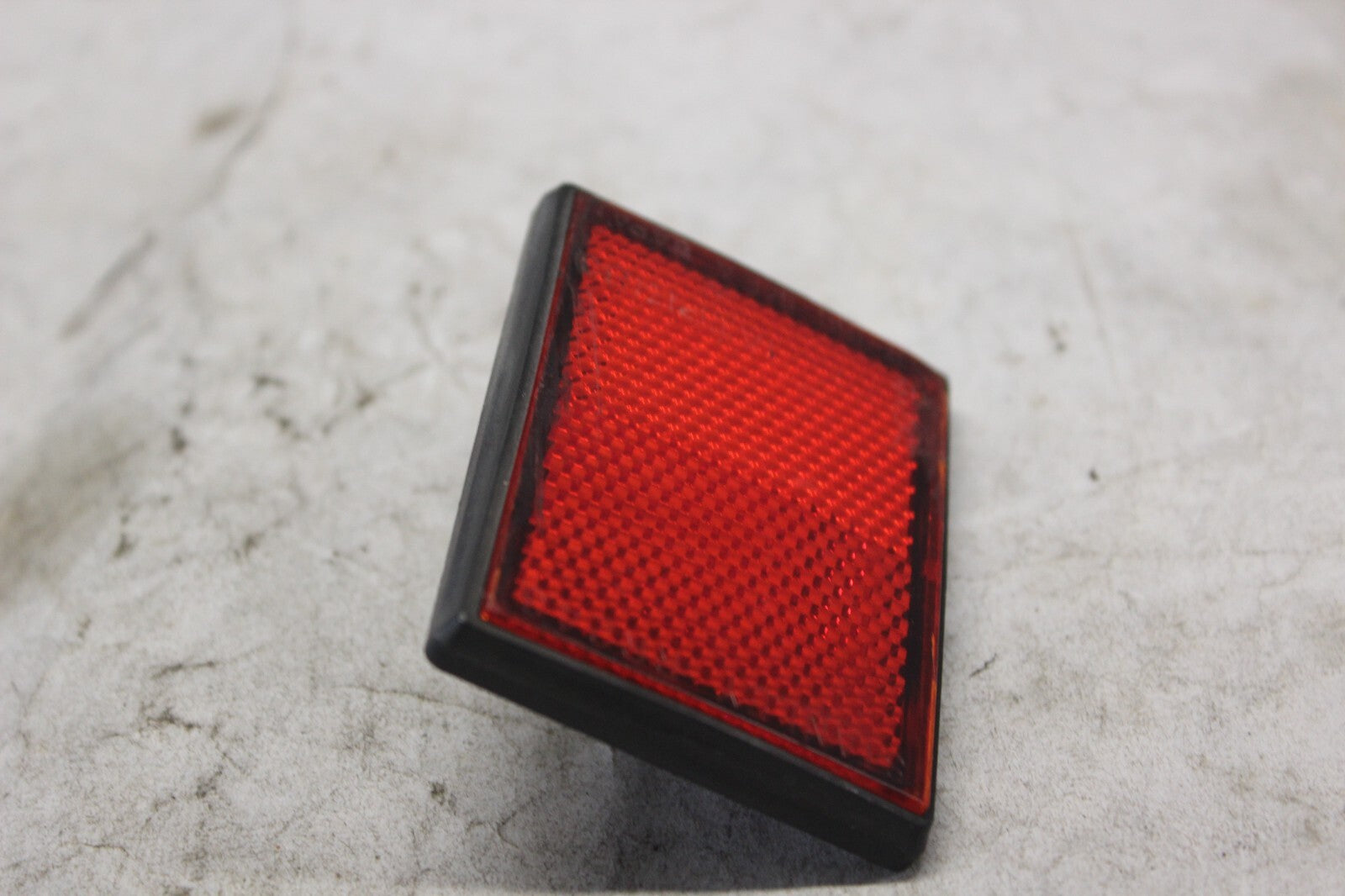 REAR REFLEX REFLECTOR RED 33741-415-602 1982 HONDA GOLDWING GL1100A