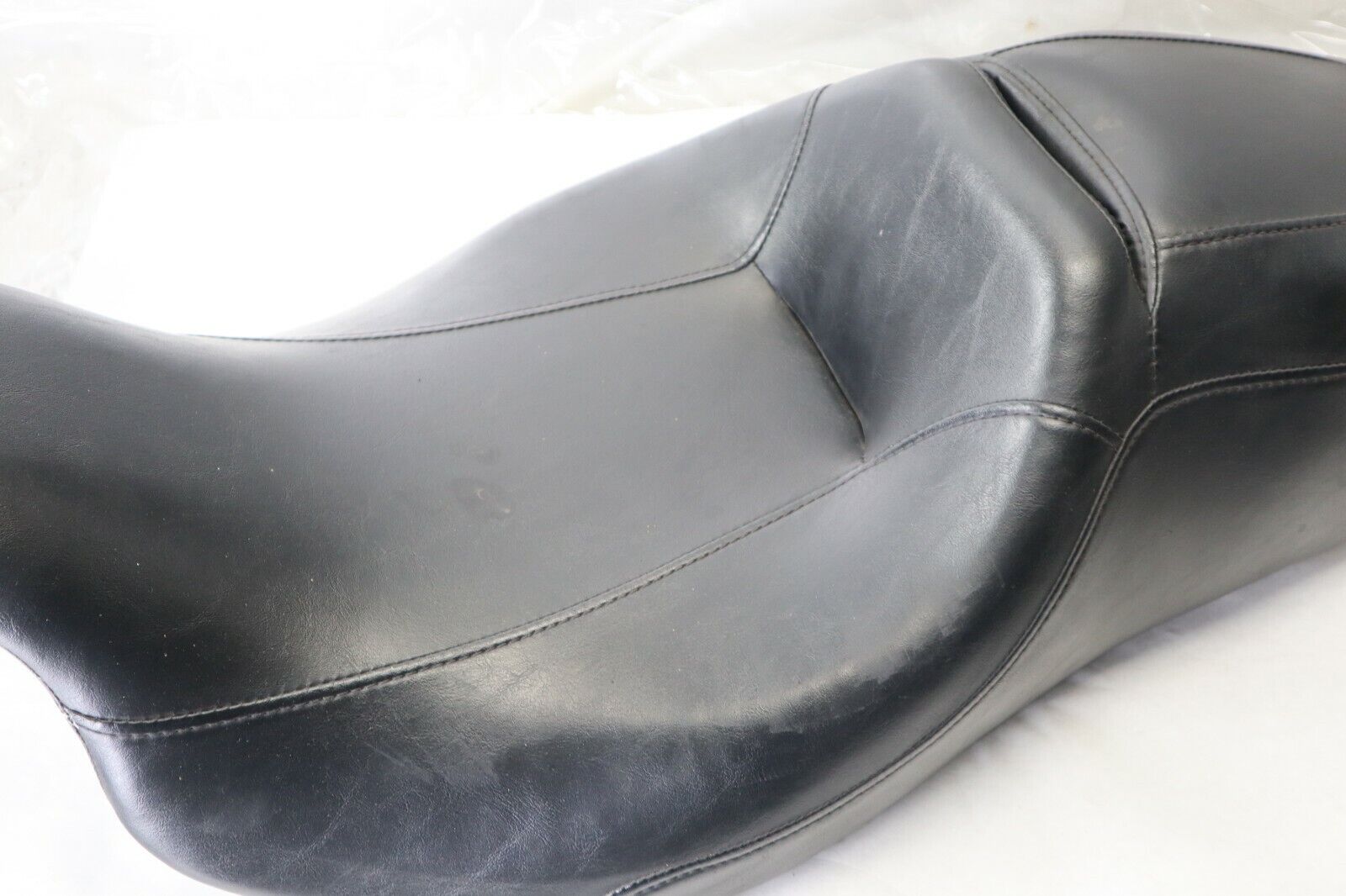 OEM Harley Davidson 2 Up Seat 6 Gallon Fuel Tank 2009 Ultra Black 52320-11