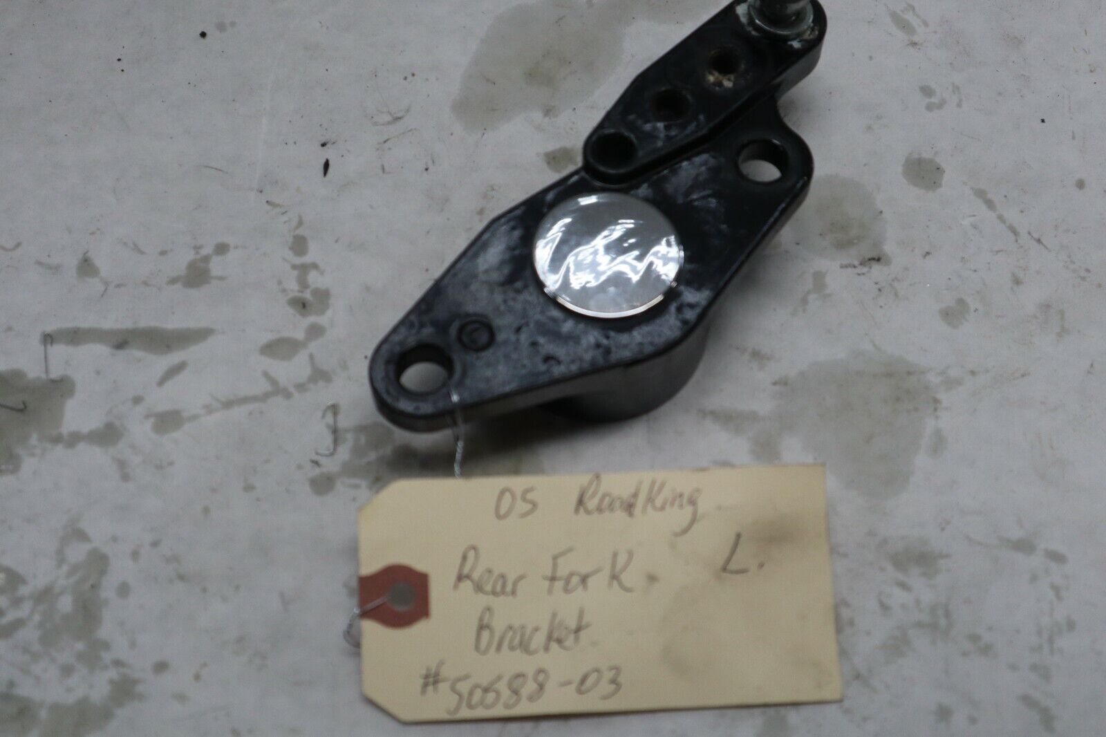 OEM Harley Davidson Rear Swingarm Form Bracket LEFT 2005 Road King Blk/Red