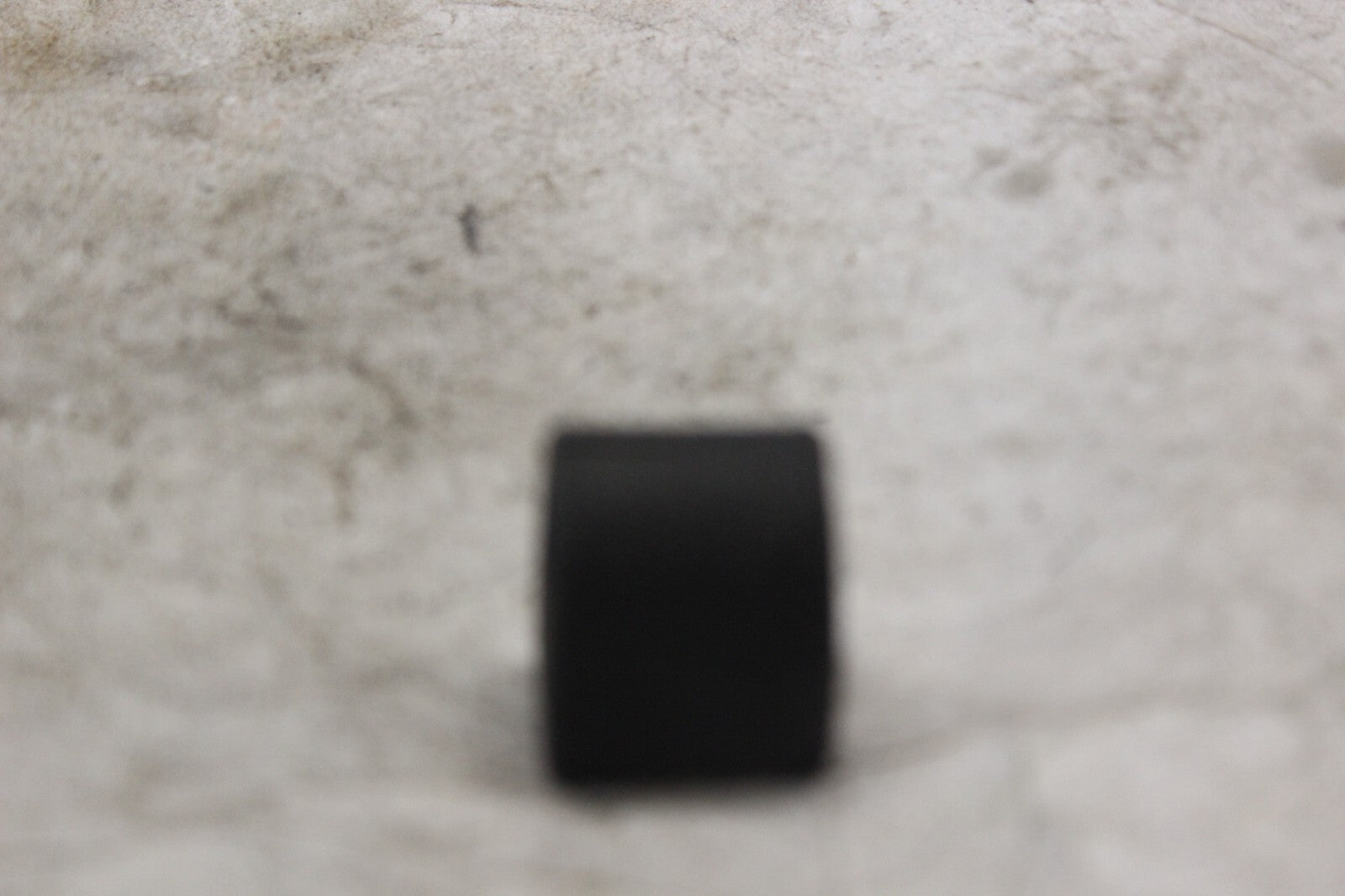 CRANKCASE OIL PIPE CUSHION 11283-24F00 2002 SUZUKI HAYABUSA GSX1300R