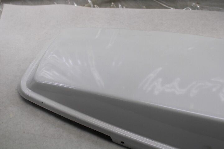 OEM Harley Davidson Saddlebag Lid RIGHT 90200411