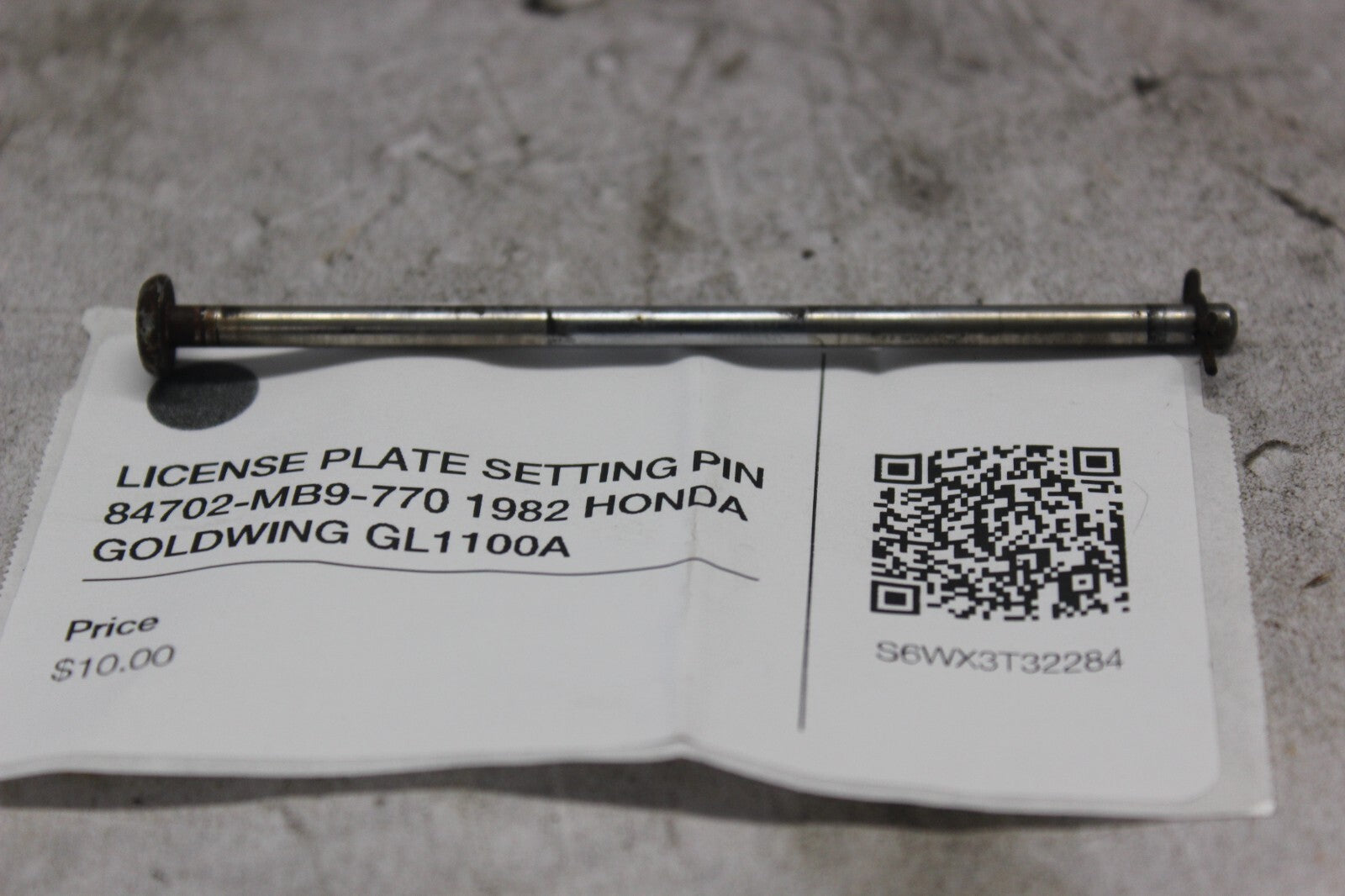 LICENSE PLATE SETTING PIN 84702-MB9-770 1982 HONDA GOLDWING GL1100A