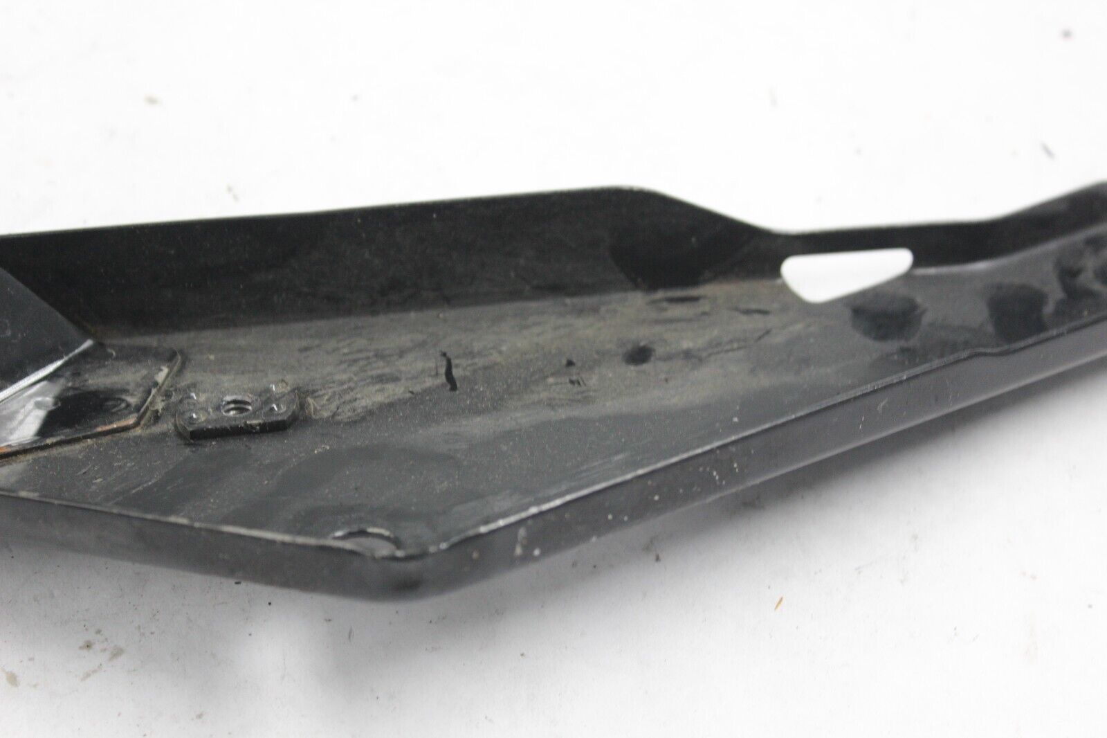 58478-86A Inner Fairing Bracket Left HARLEY DAVIDSON