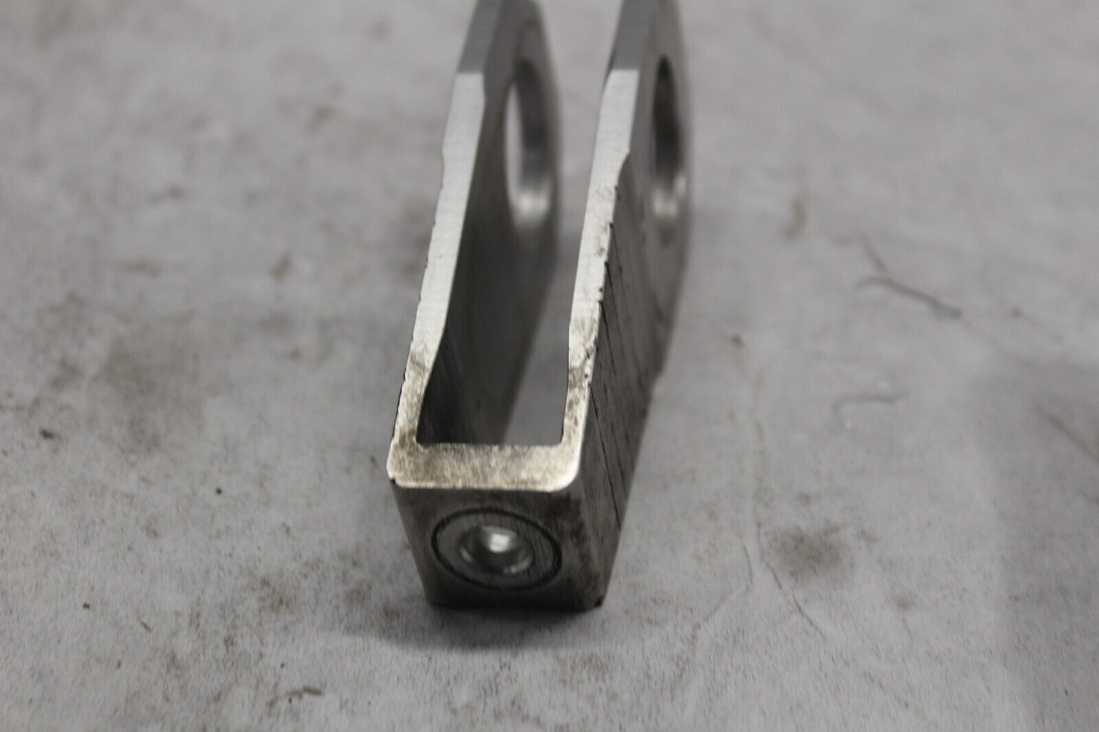 CHAIN ADJUSTER LEFT 2C0-25388-00-00 2007 YAMAHA R6 YZFR6