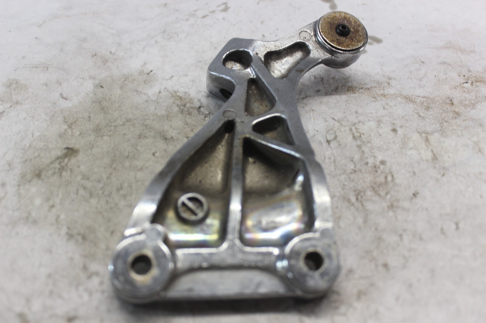 CHROME LEFT PASSENGER FOOTBAR BRACKET 43700-24F00 2002 SUZUKI HAYABUSA GSX1300R