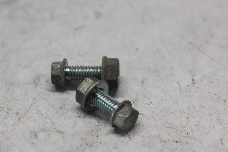 REGULATOR/RECTIFIER MOUNTING BOLT 2PCS 96001-06016-00 1998 HONDA CBR900RR