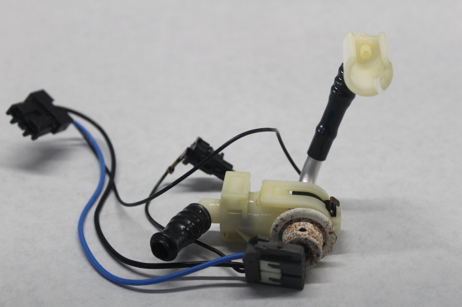15610-10G00 FUEL PRESSURE REGULATOR 2006 SUZUKI BURGMAN AN650K6