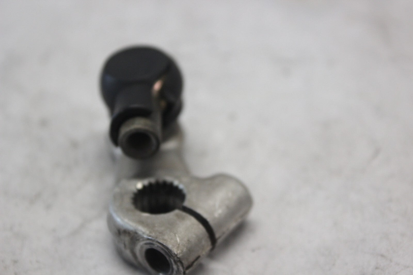 GEARSHIFT LINK ARM 25520-24F00 2002 SUZUKI GSX-R1000