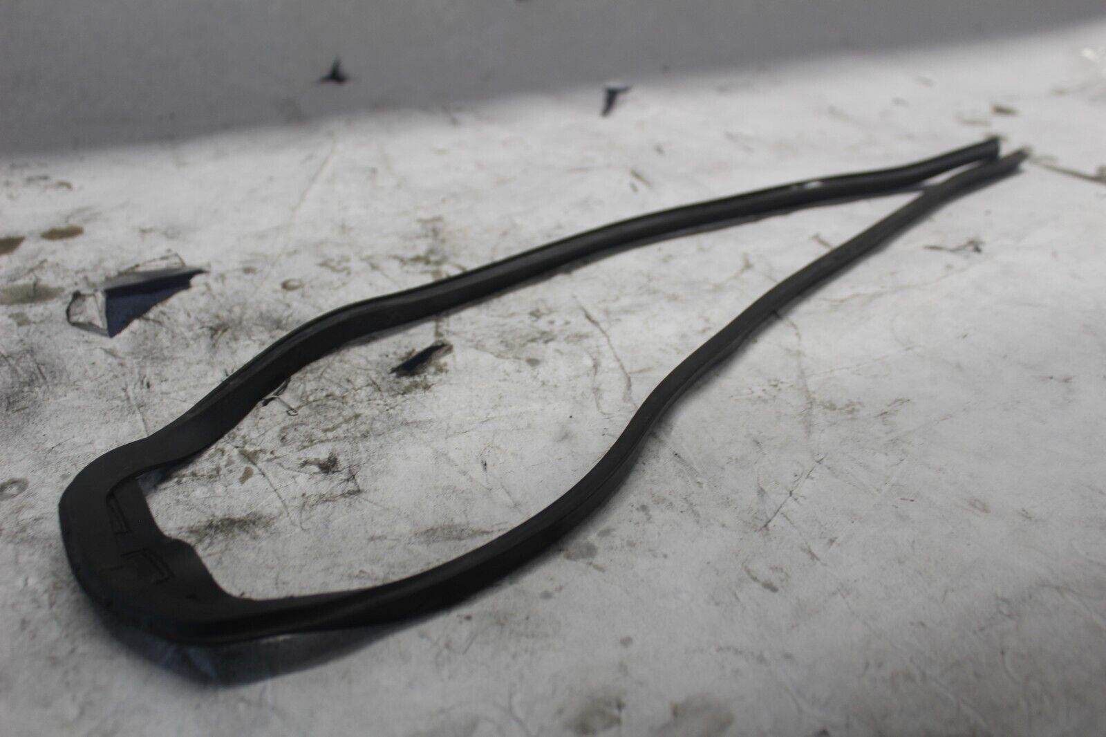 INSTRUMENT PANEL TRIM 71010-04 2005 ROAD KING CUSTOM FLHRSI