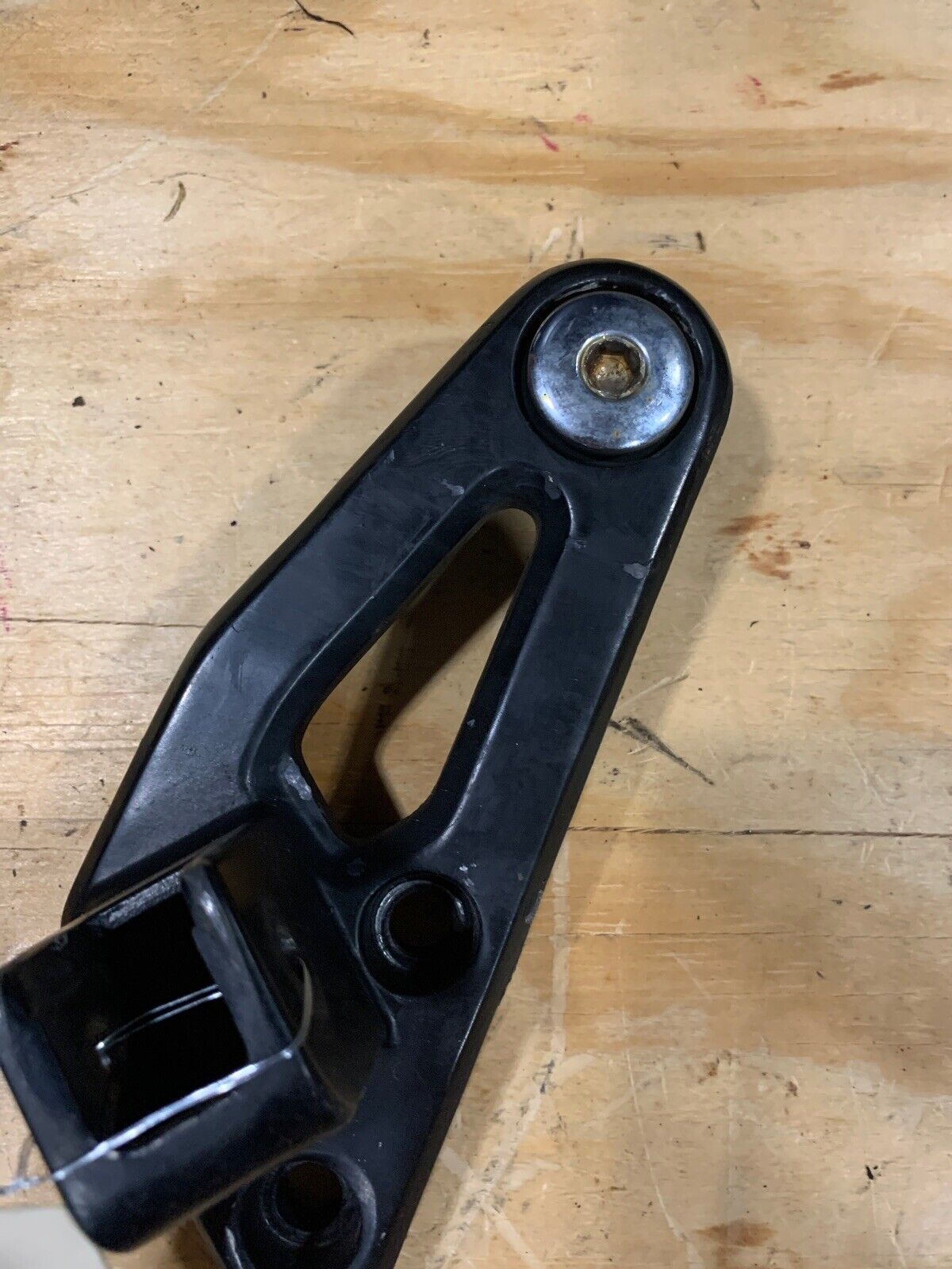 Suzuki Footrest Muffler Bracket 1985 Madura GV1200 43502-05a01 LEFT Side
