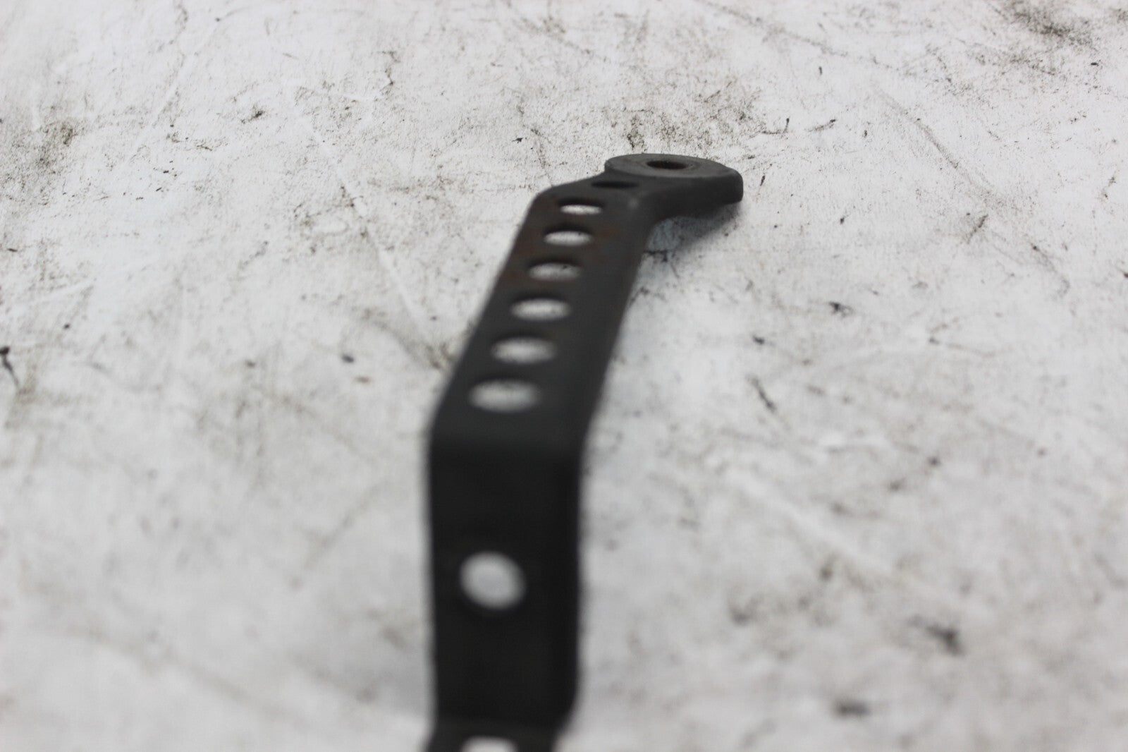 16640-40F00 Oil Cooler Backet 2002 SUZUKI GSX-R1000