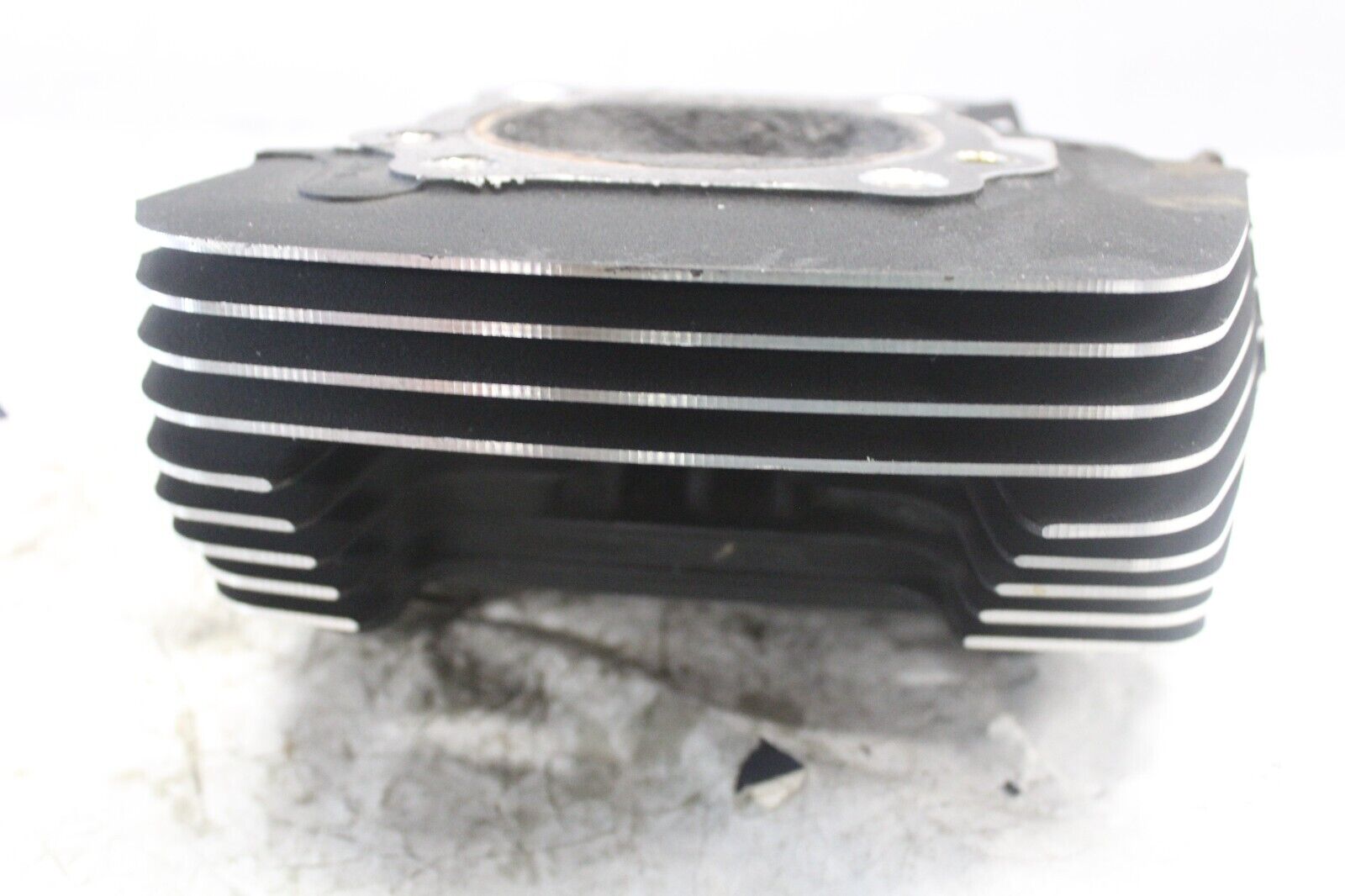 FRONT CYLINDER HEAD 16722-05, 16723-99 2005 SOFTAIL DELUXE FLSTNI