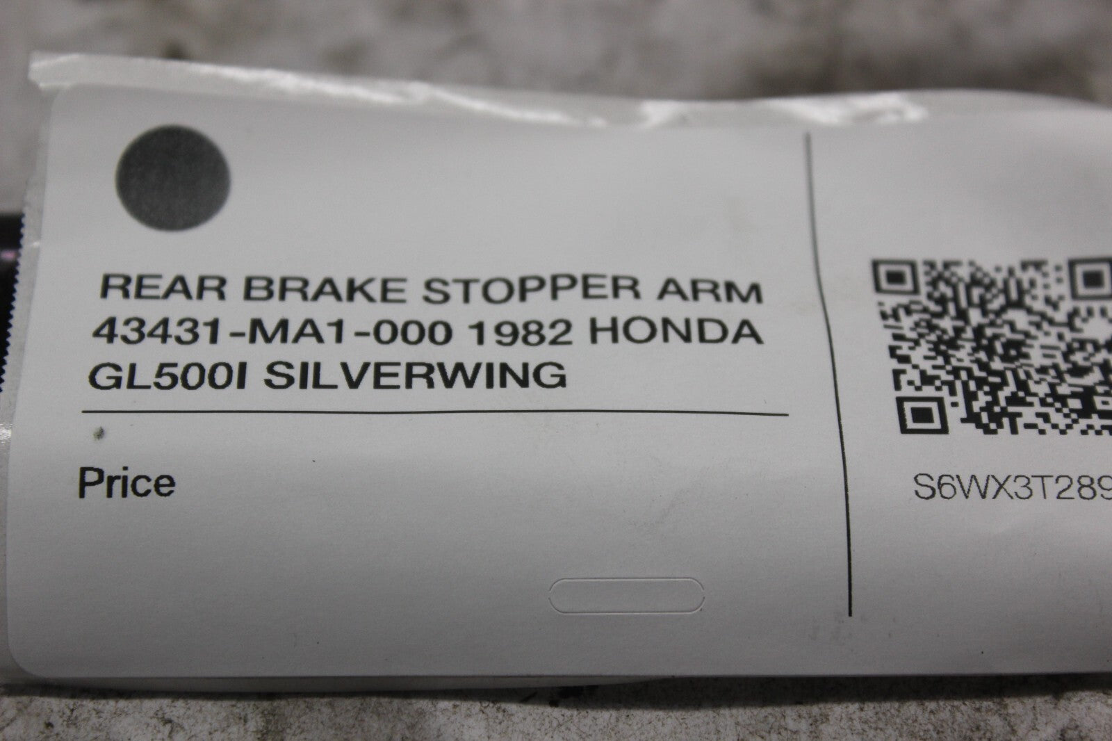 REAR BRAKE STOPPER ARM 43431-MA1-000 1982 HONDA GL500I SILVERWING