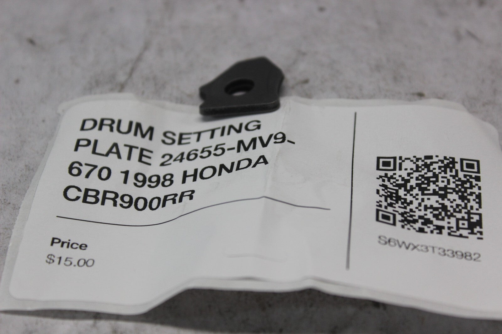 DRUM SETTING PLATE 24655-MV9-670 1998 HONDA CBR900RR