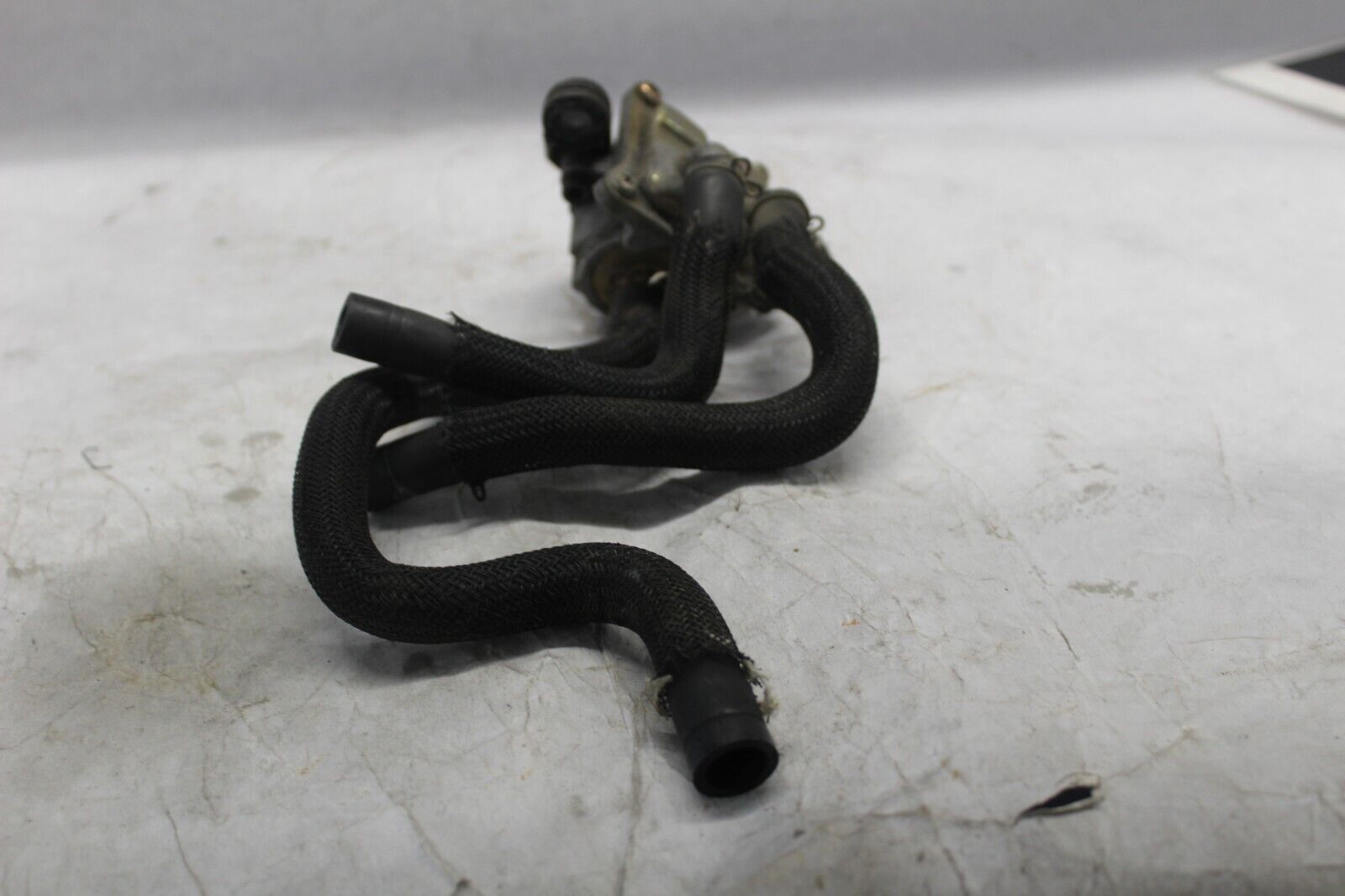 2ND AIR VALVE ASSY W/HOSES 18450-41F00 2003 SUZUKI VOLUSIA VL800