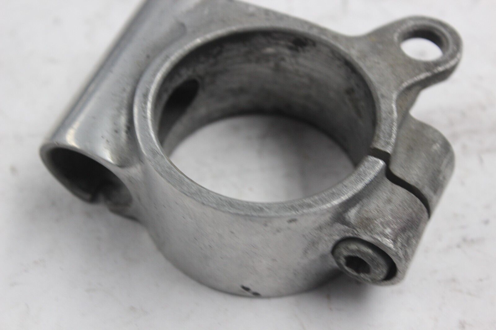 LEFT HANDLE HOLDER SEE PHOTOS 46012-1298 2001 KAWASAKI ZX-9R