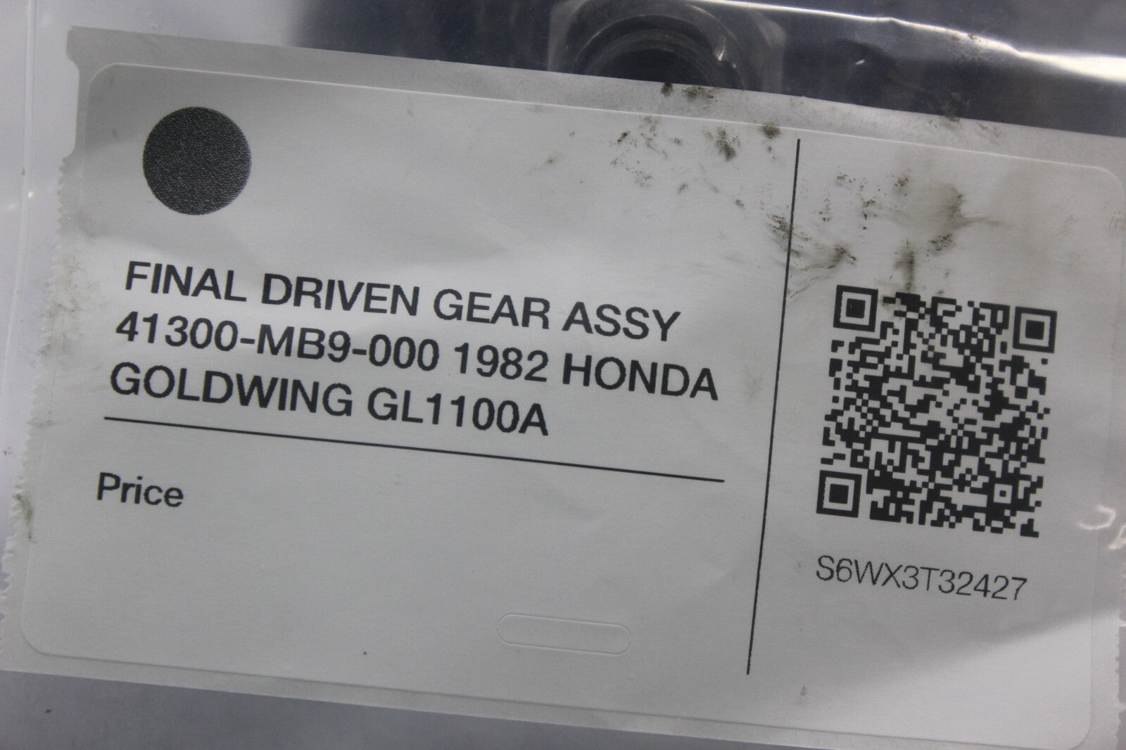 FINAL DRIVEN GEAR ASSY 41300-MB9-000 1982 HONDA GOLDWING GL1100A