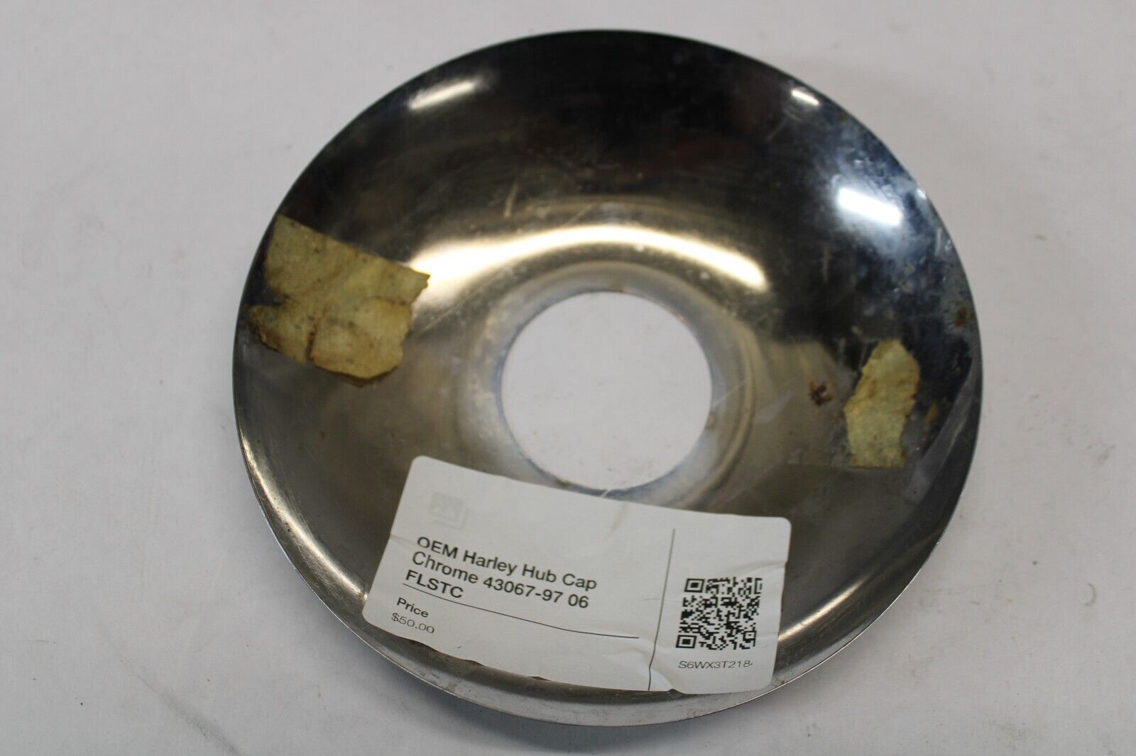 FRONT WHEEL Hub Cap Chrome 43067-97 Harley Davidson