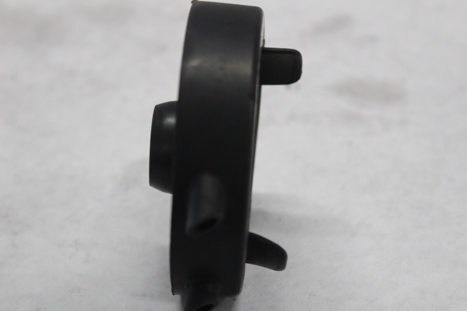 HEADLIGHT SEAL RUBBER BOOT 49016-1193 1999 KAWASAKI NINJA ZX-9R