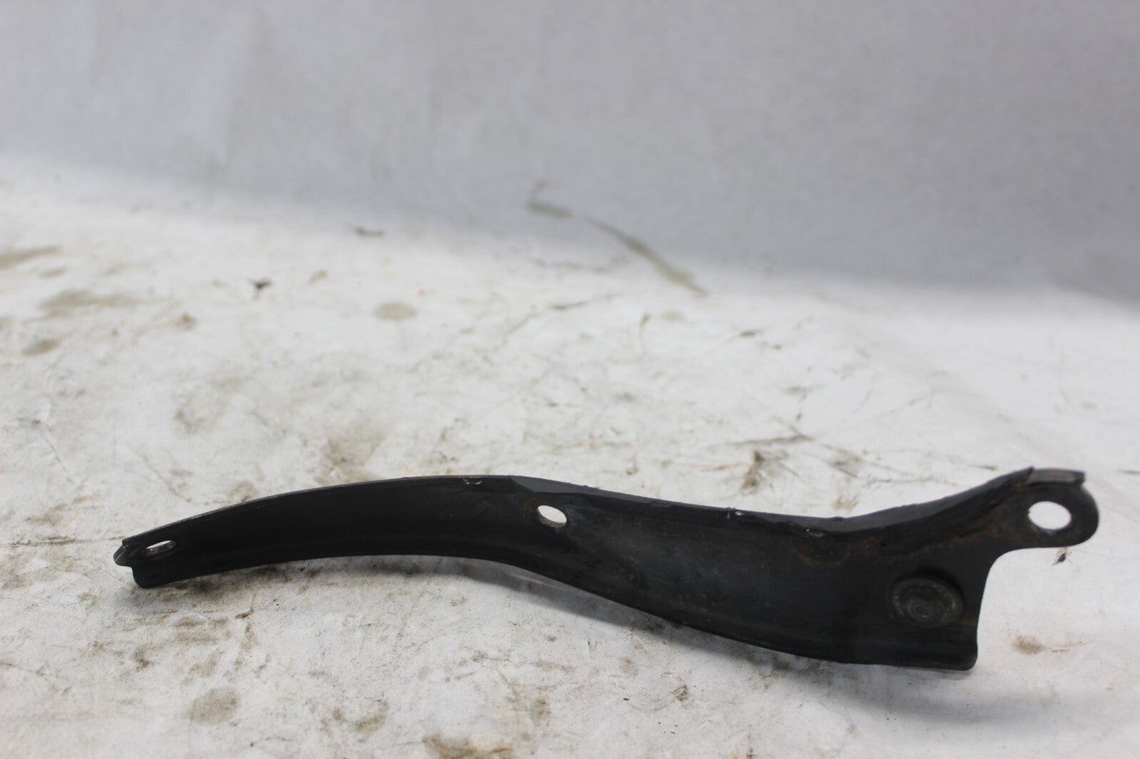 LEFT FRONT COWL STAY 64514-MB9-770 1982 HONDA GOLDWING GL1100A