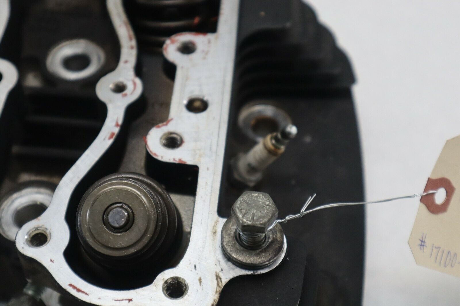 OEM Harley Davidson REAR Cylinder Head 2005 Road King Blk/Red 16725-99