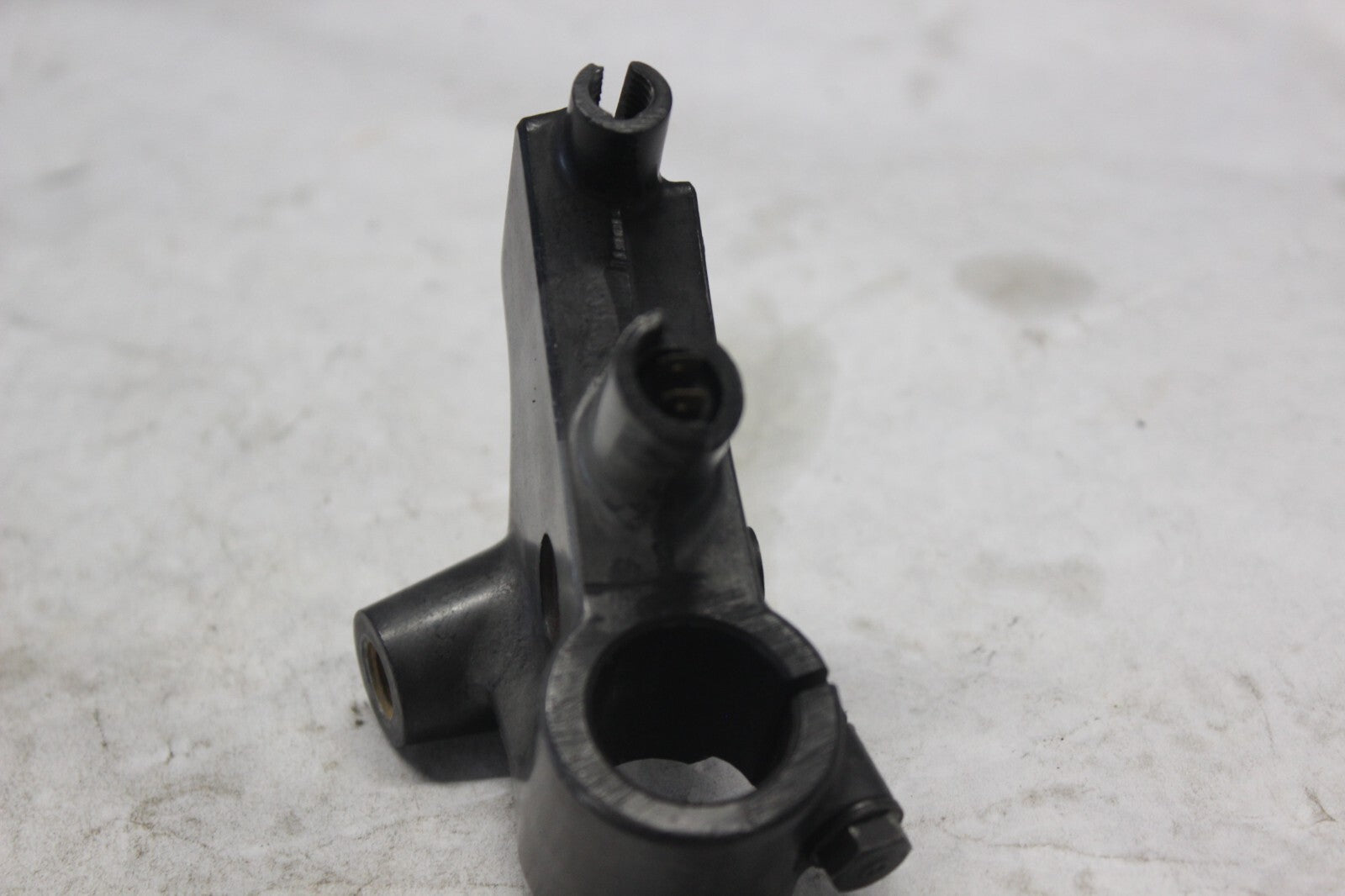 CLUTCH LEVER BRACKET 53172-MB9-000 1982 HONDA GOLDWING GL1100A