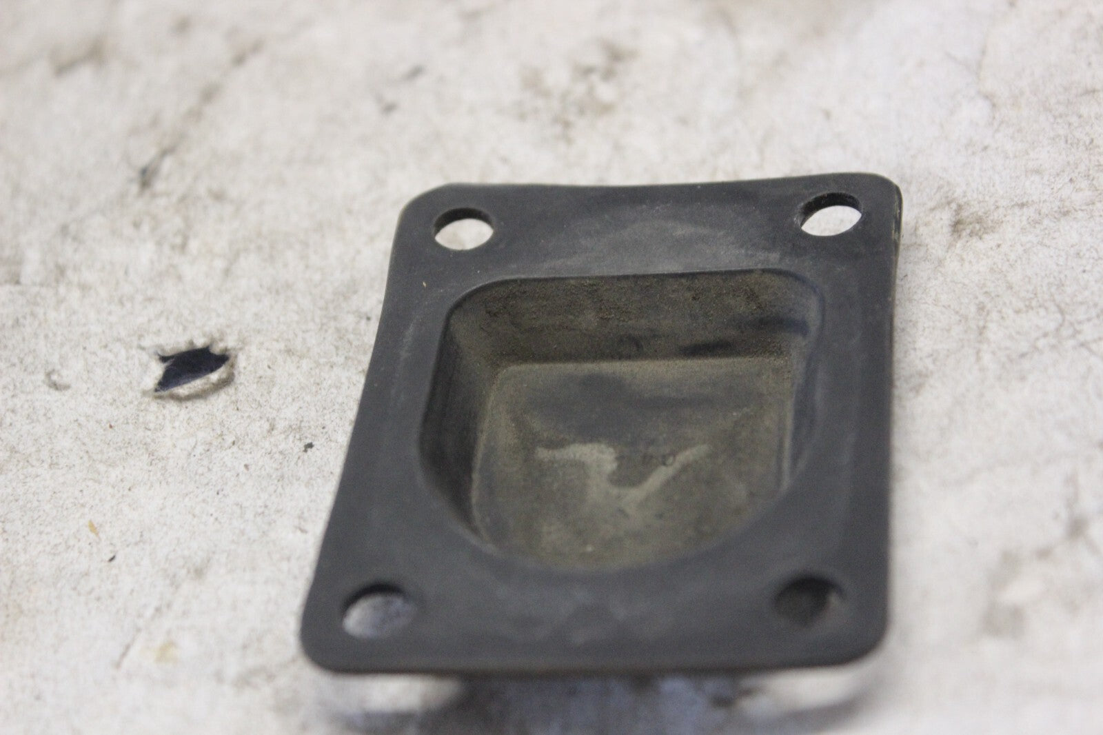 SADDLEBAG LOCK RUBBER 81217-463-770 1982 HONDA GOLDWING GL1100A