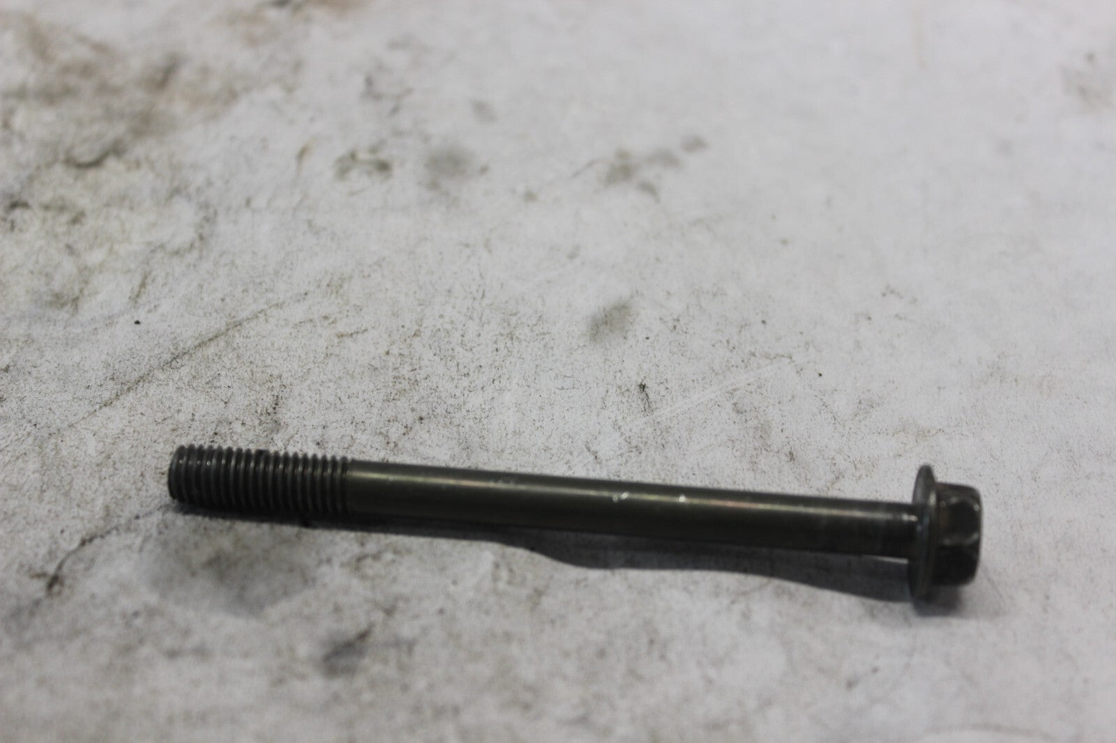 REAR TANK BRACKET BOLT 01550-08953 2002 SUZUKI HAYABUSA GSX1300R