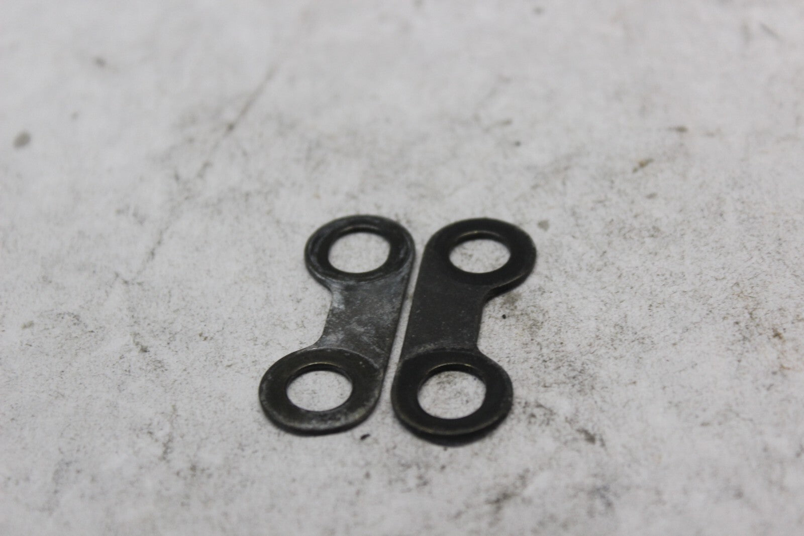 HANDLEBAR MOUNTING PLATE 2PCS 53103-MW0-000 1998 HONDA CBR900RR