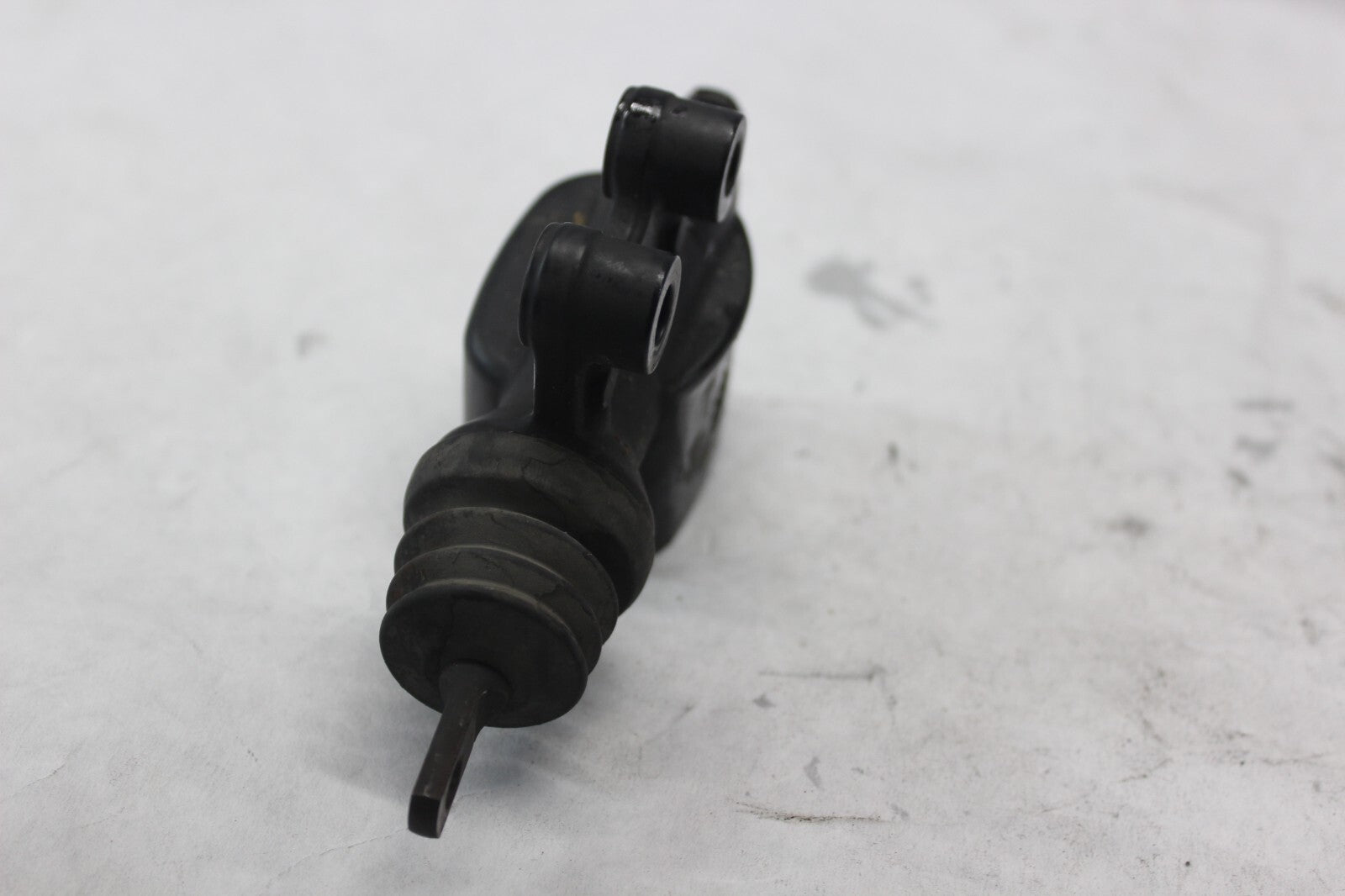 REAR MASTER CYLINDER ONLY 41763-08 2008 H-D ELECTRAGLIDE FLHT