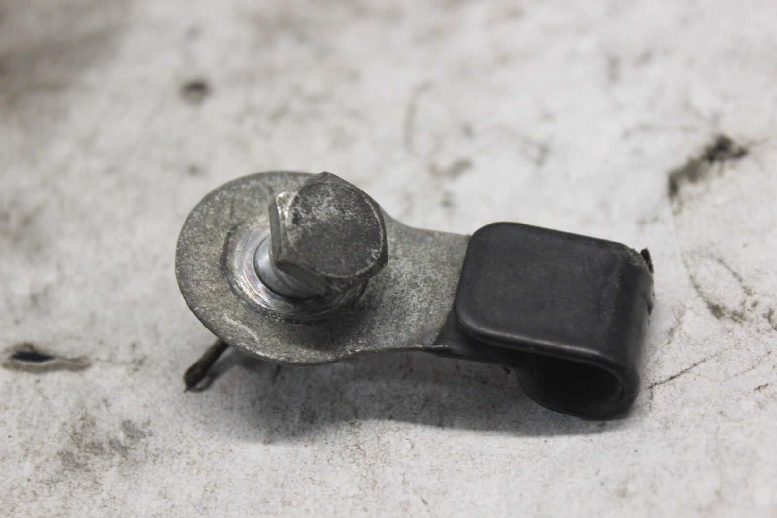 REAR BRAKE STOPPER BOLT ASSY 90133-MA1-000 1982 HONDA GL500I SILVERWING