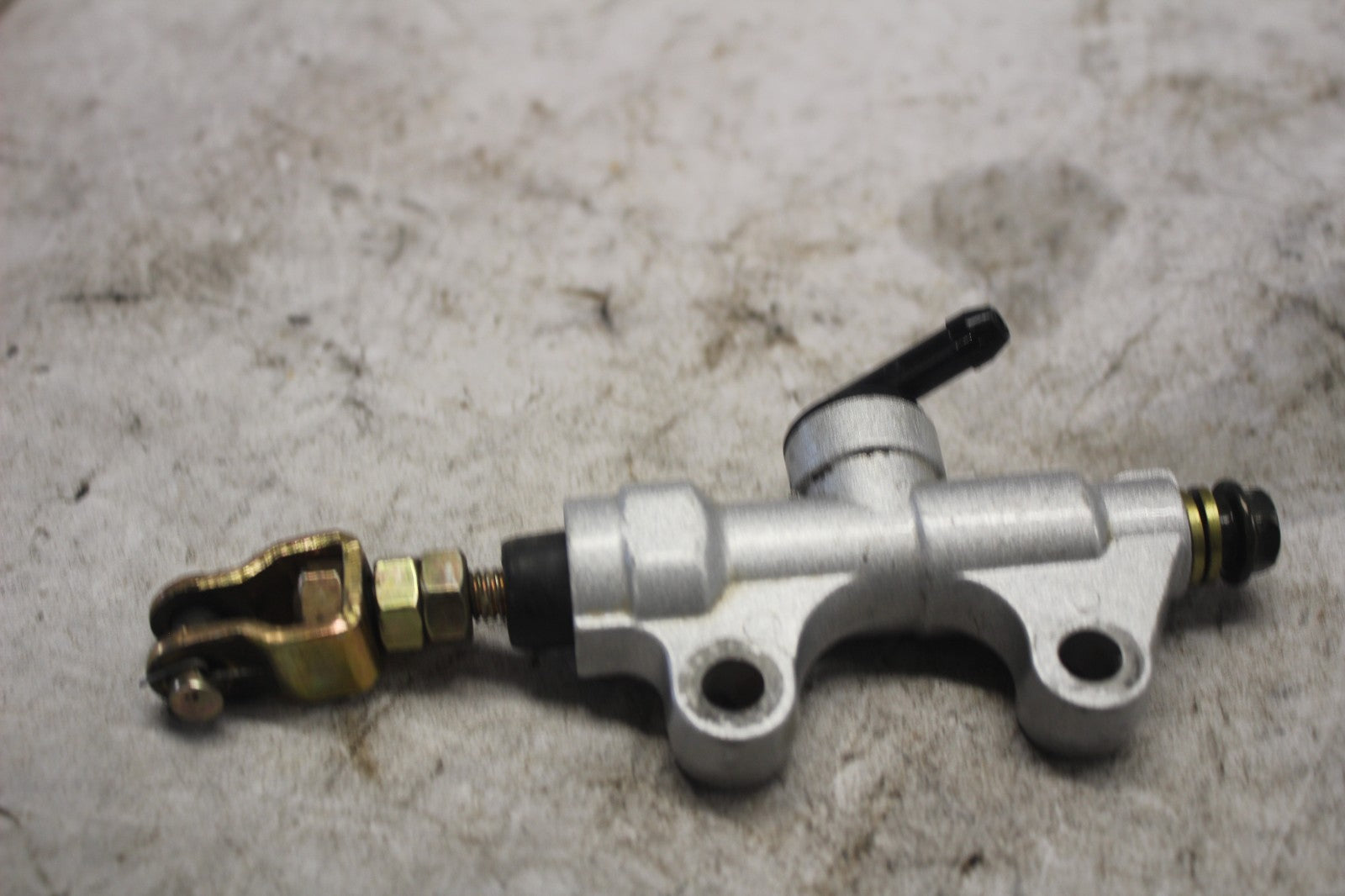 5c857f5e-fbfd-4275-bd3e-45852aa63c9d