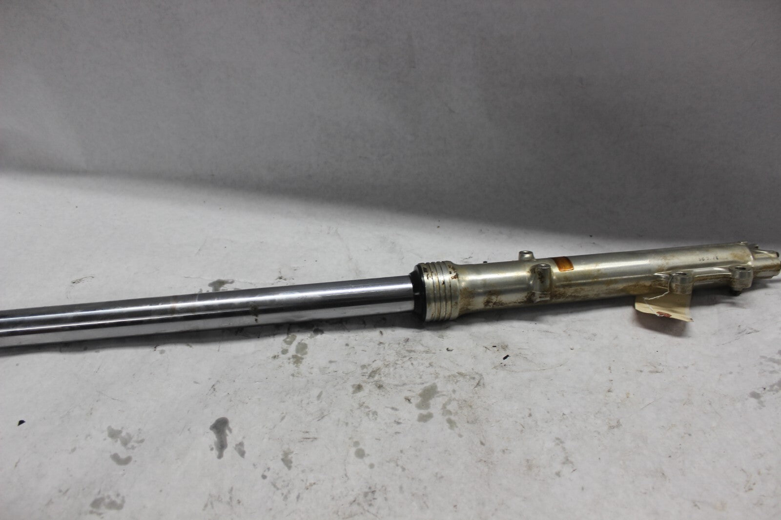 FRONT LEFT FORK ASSY 51500-MA1-003 1982 HONDA GL500I SILVERWING