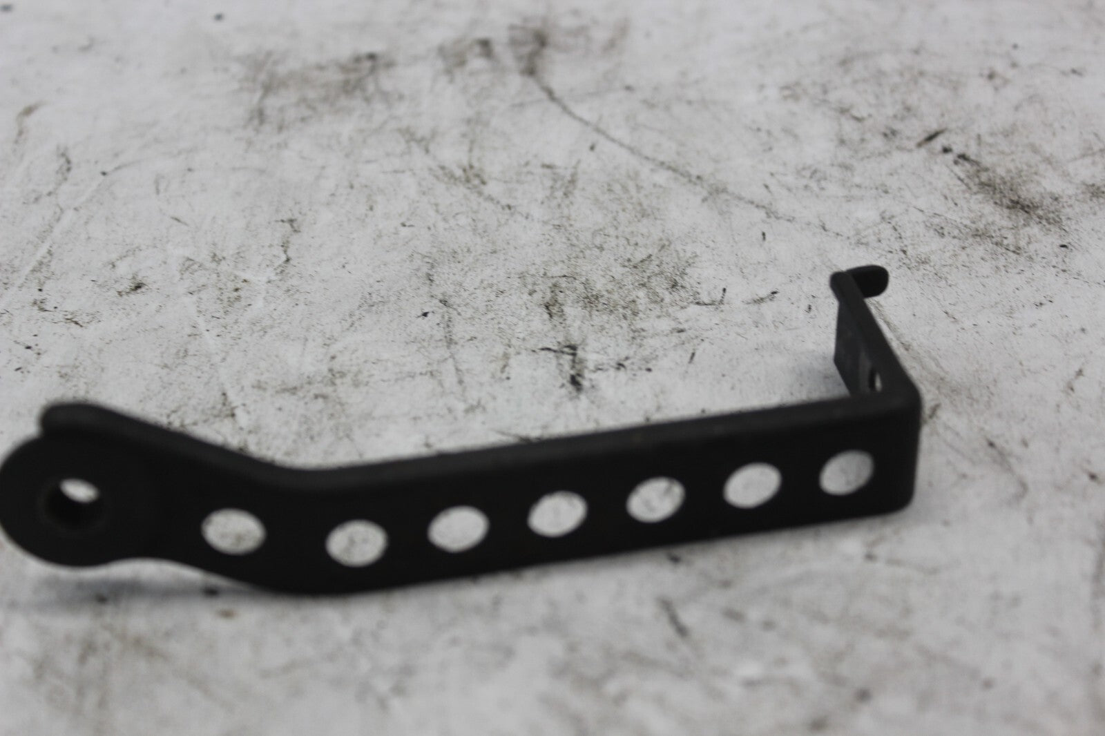 16640-40F00 Oil Cooler Backet 2002 SUZUKI GSX-R1000