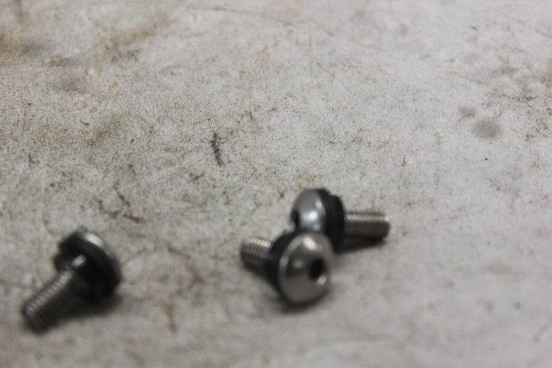 CLUTCH OUTER COVER SCREW 3PCS 09139-06107 2002 SUZUKI HAYABUSA GSX1300R