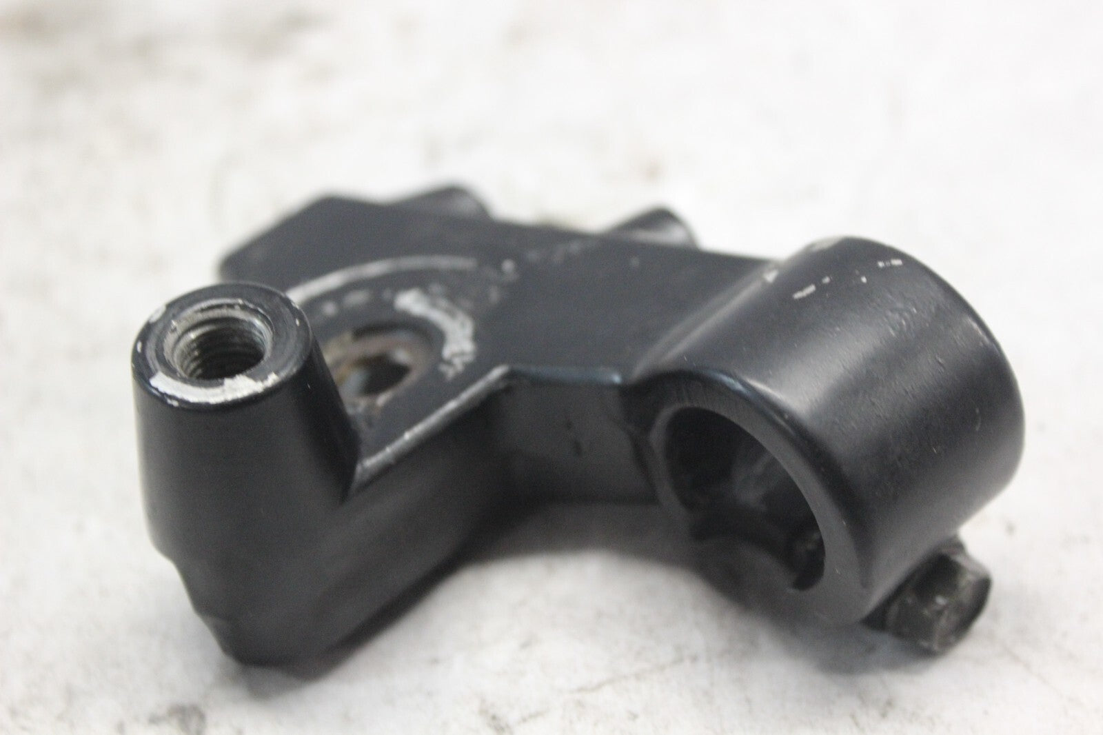 LEFT HANDLEBAR BRACKET 53172-425-003 1982 HONDA GL500I SILVERWING