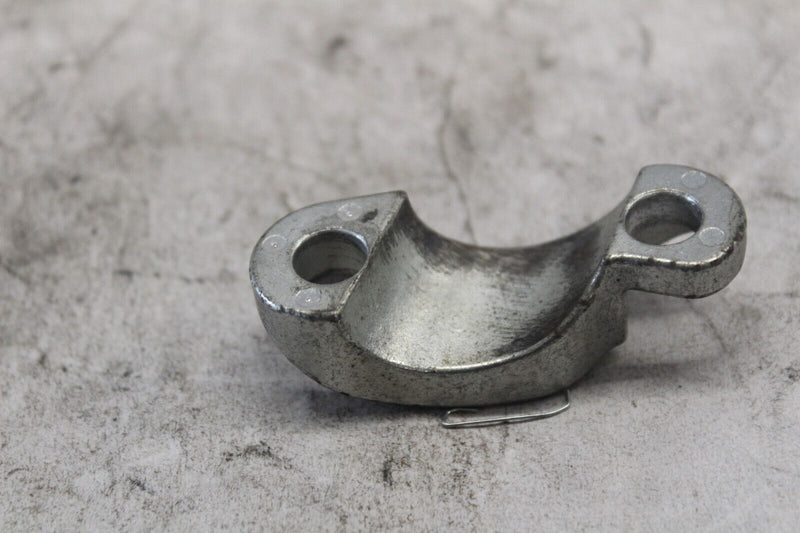 Upper Handlebar Clamp LEFT 55917-79 2005 ROAD KING CUSTOM FLHRSI