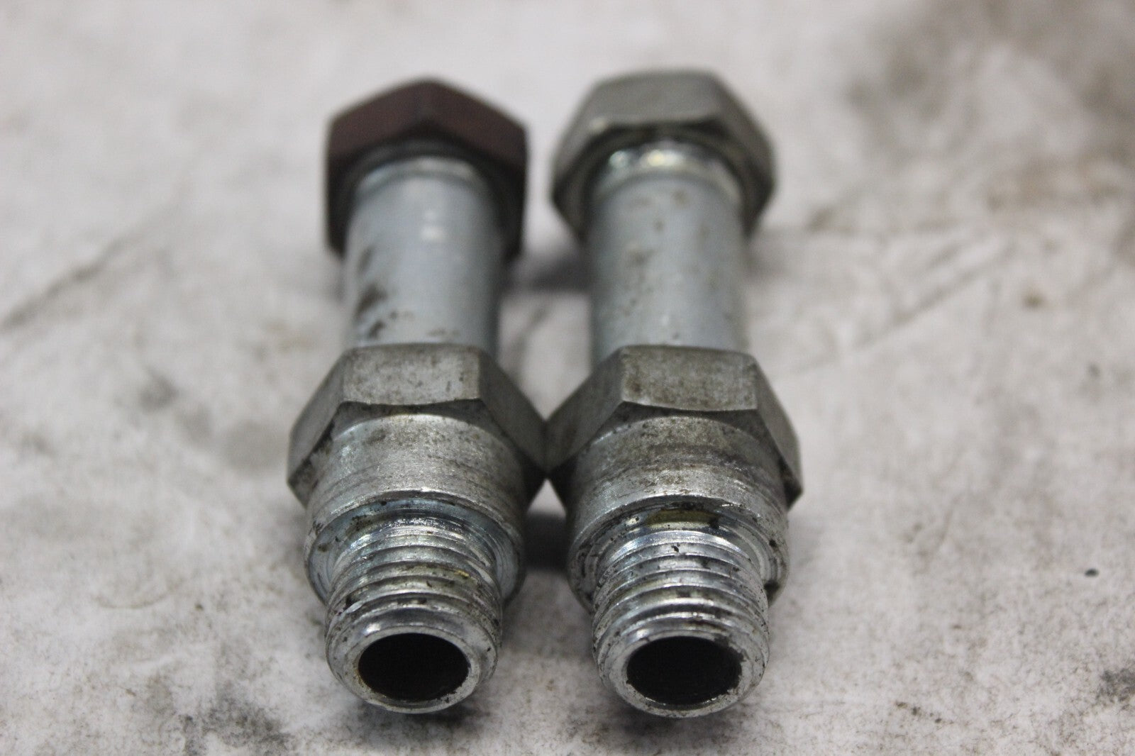 REAR FENDER BOLT (2) 80105-MA1-000 1982 HONDA GL500I SILVERWING