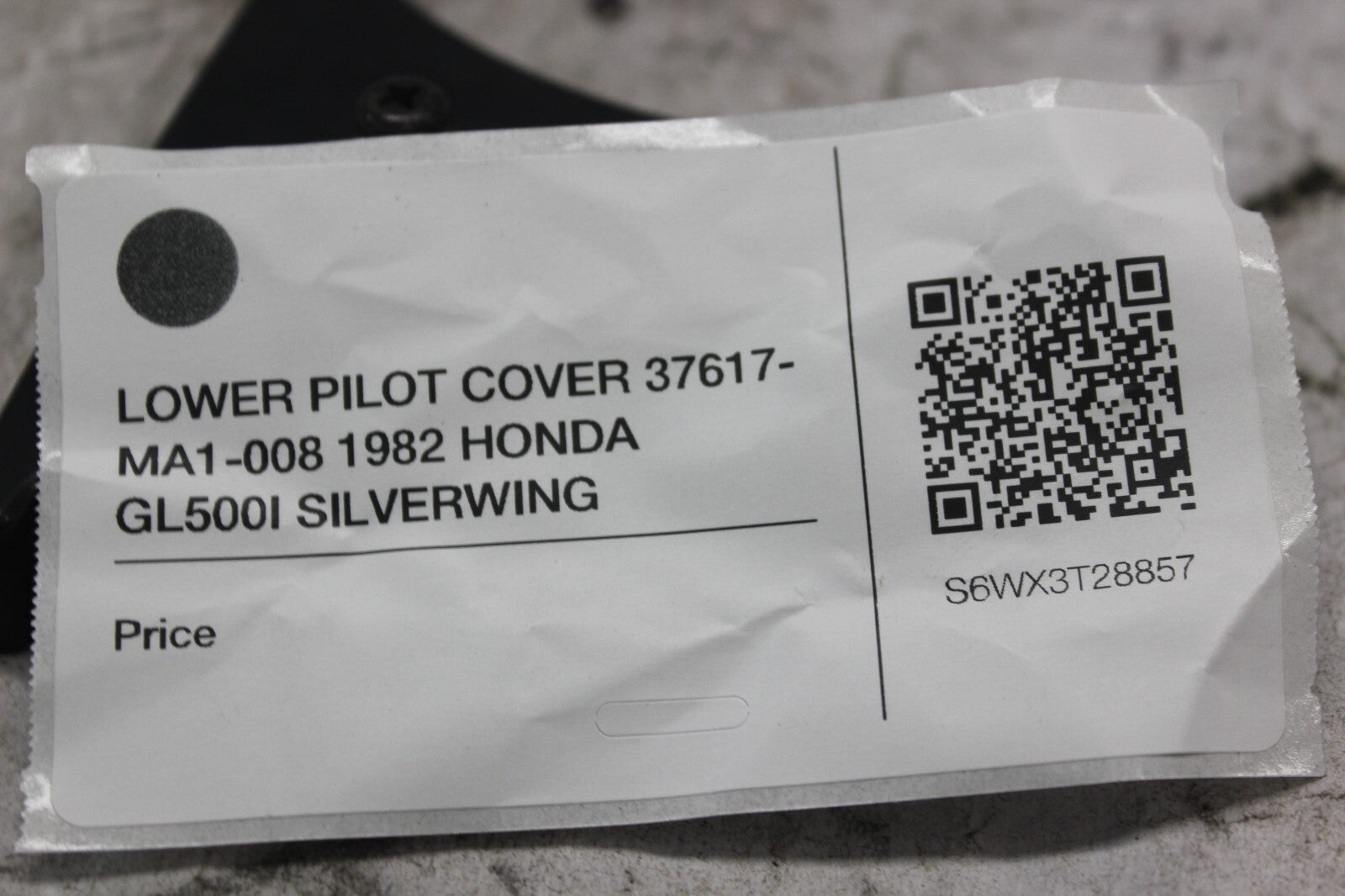 LOWER PILOT COVER 37617-MA1-008 1982 HONDA GL500I SILVERWING